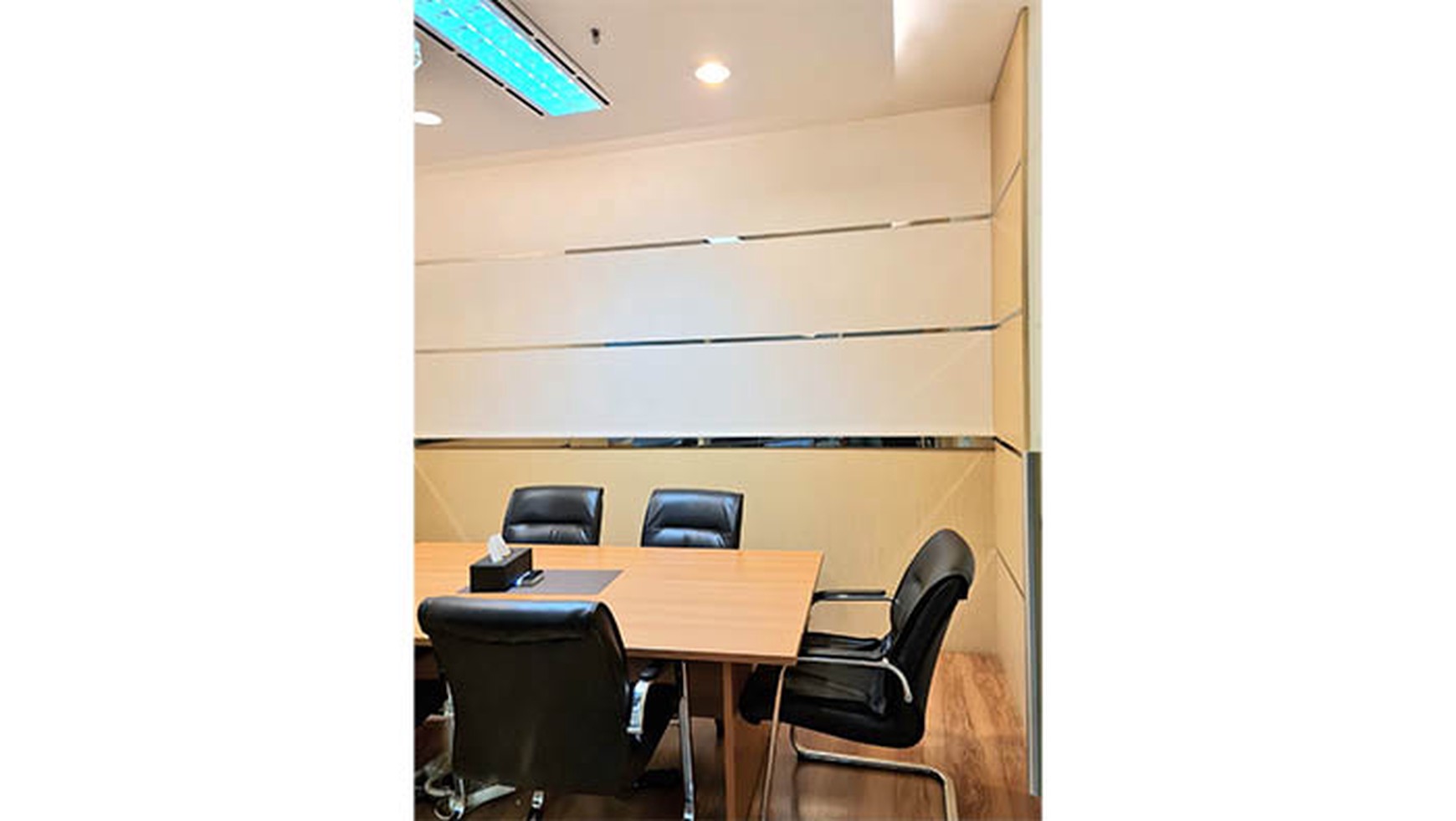 Office 8 Building Lantai 17, Jl Jend. Sudirman Senayan