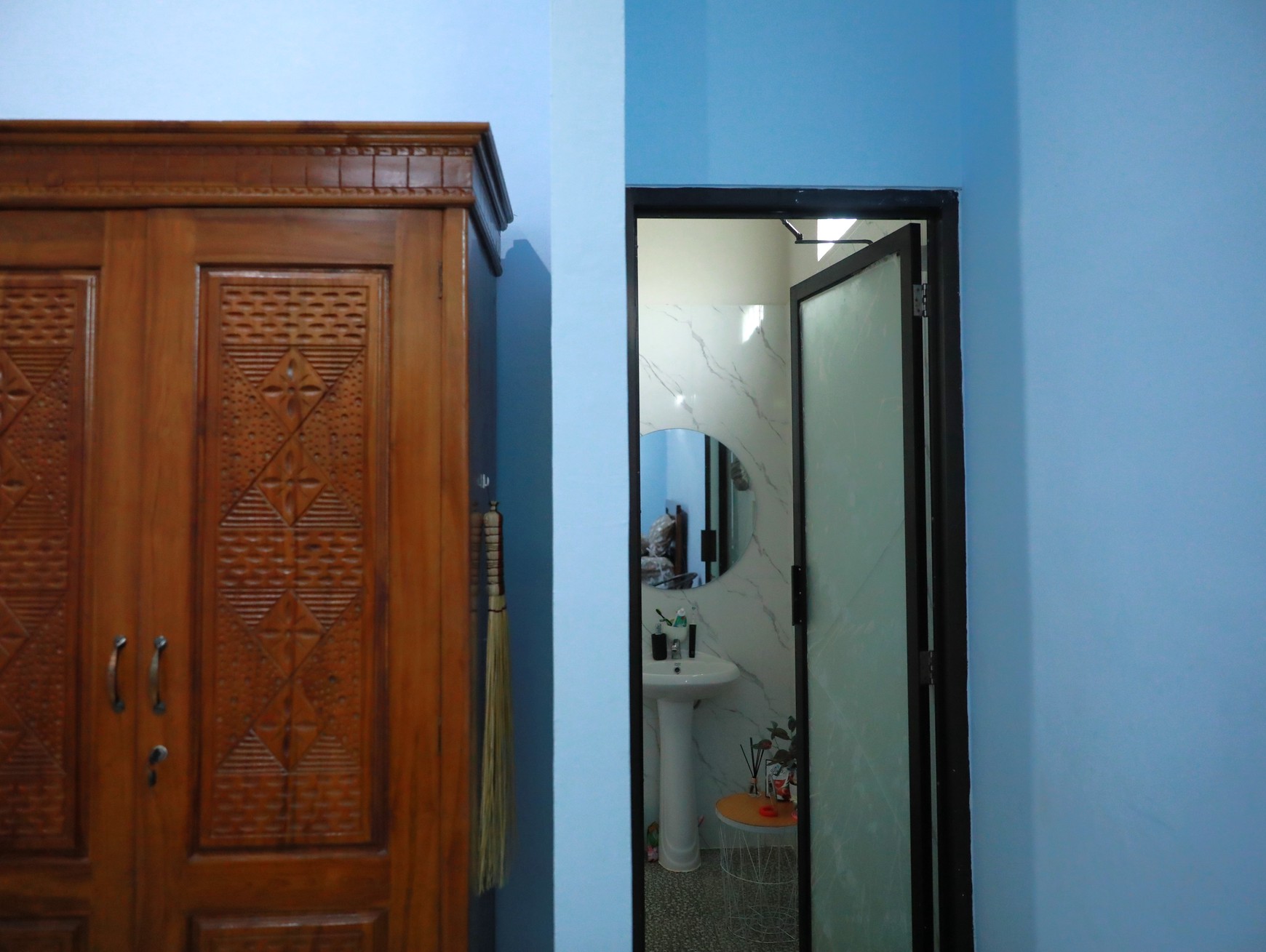 COZY 3-BEDROOM HOUSE, ONLY 5 MINUTES TO LOVINA BEACH