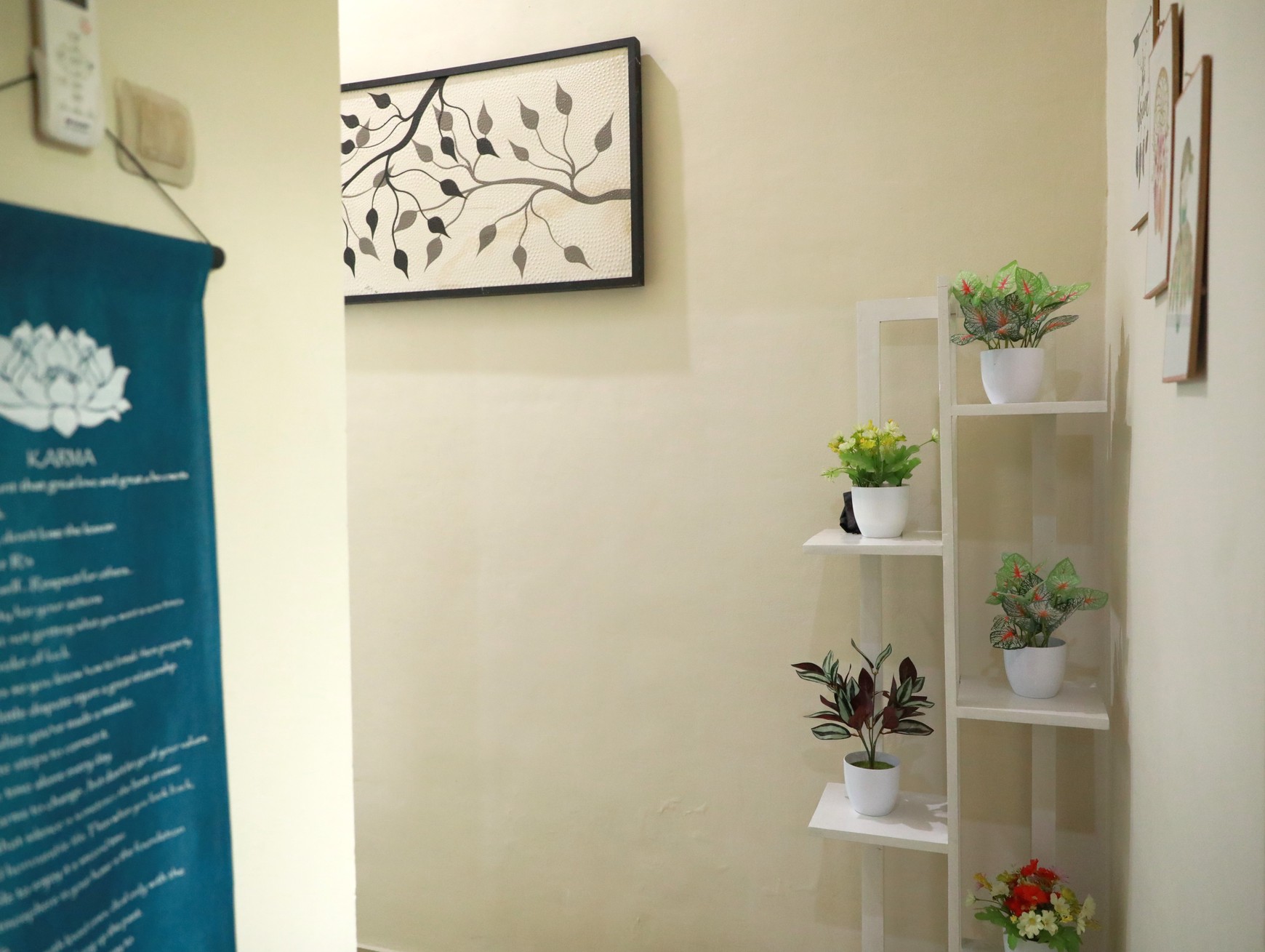 COZY 3-BEDROOM HOUSE, ONLY 5 MINUTES TO LOVINA BEACH