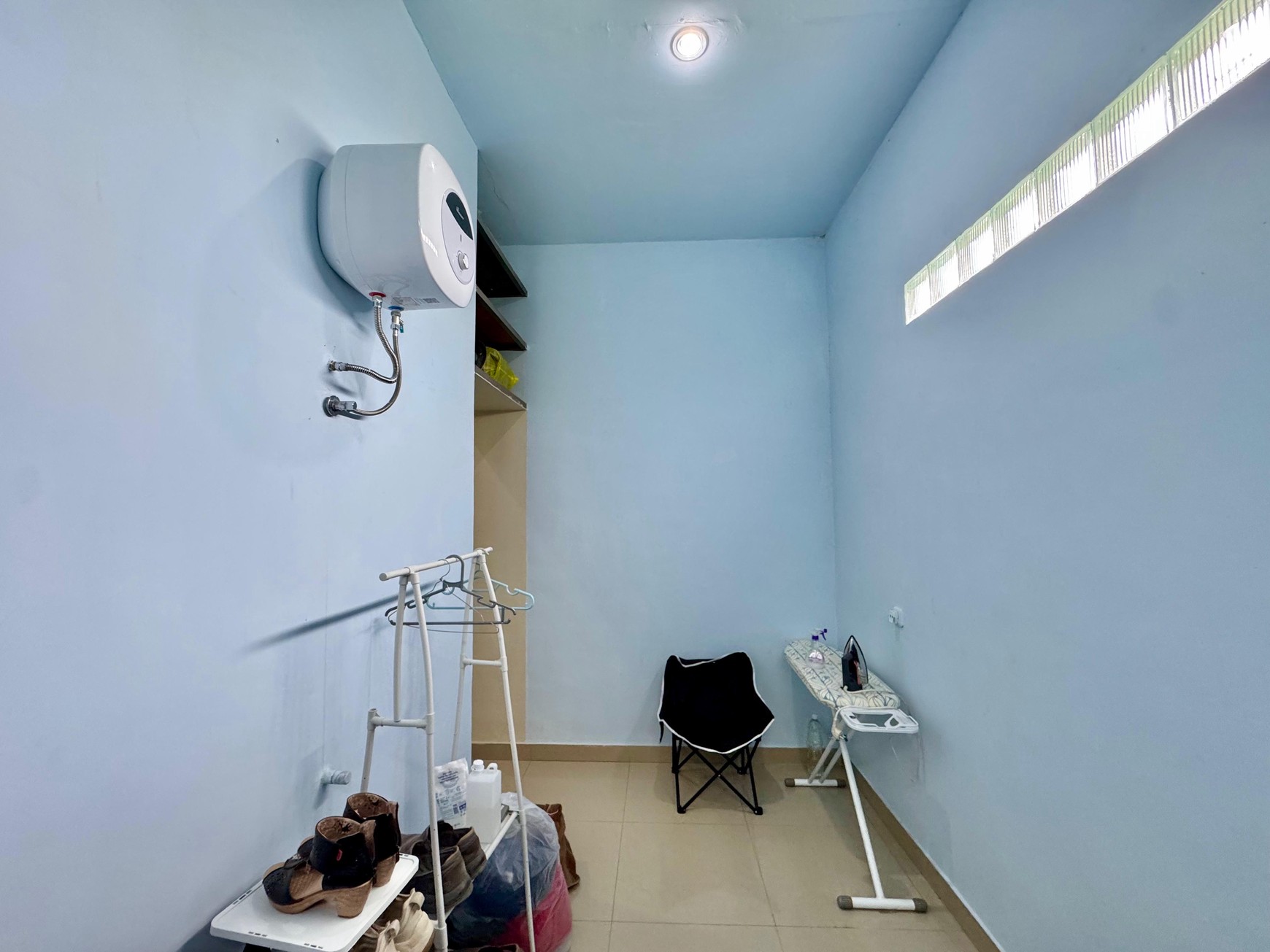 COZY 3-BEDROOM HOUSE, ONLY 5 MINUTES TO LOVINA BEACH