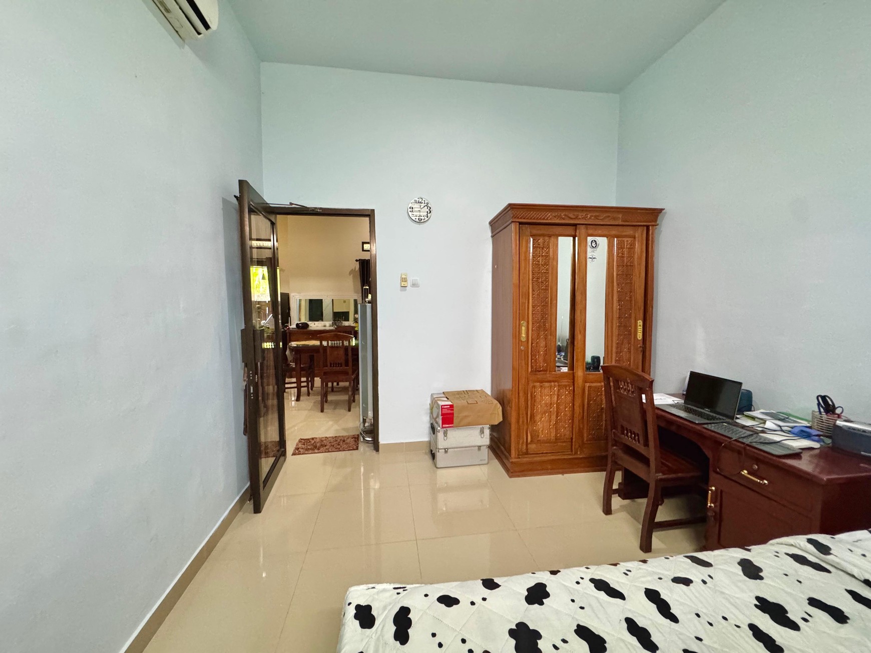 COZY 3-BEDROOM HOUSE, ONLY 5 MINUTES TO LOVINA BEACH