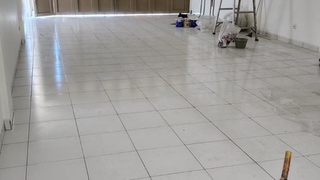 Ruko 3.5 Lantai Lokasi Strategis 