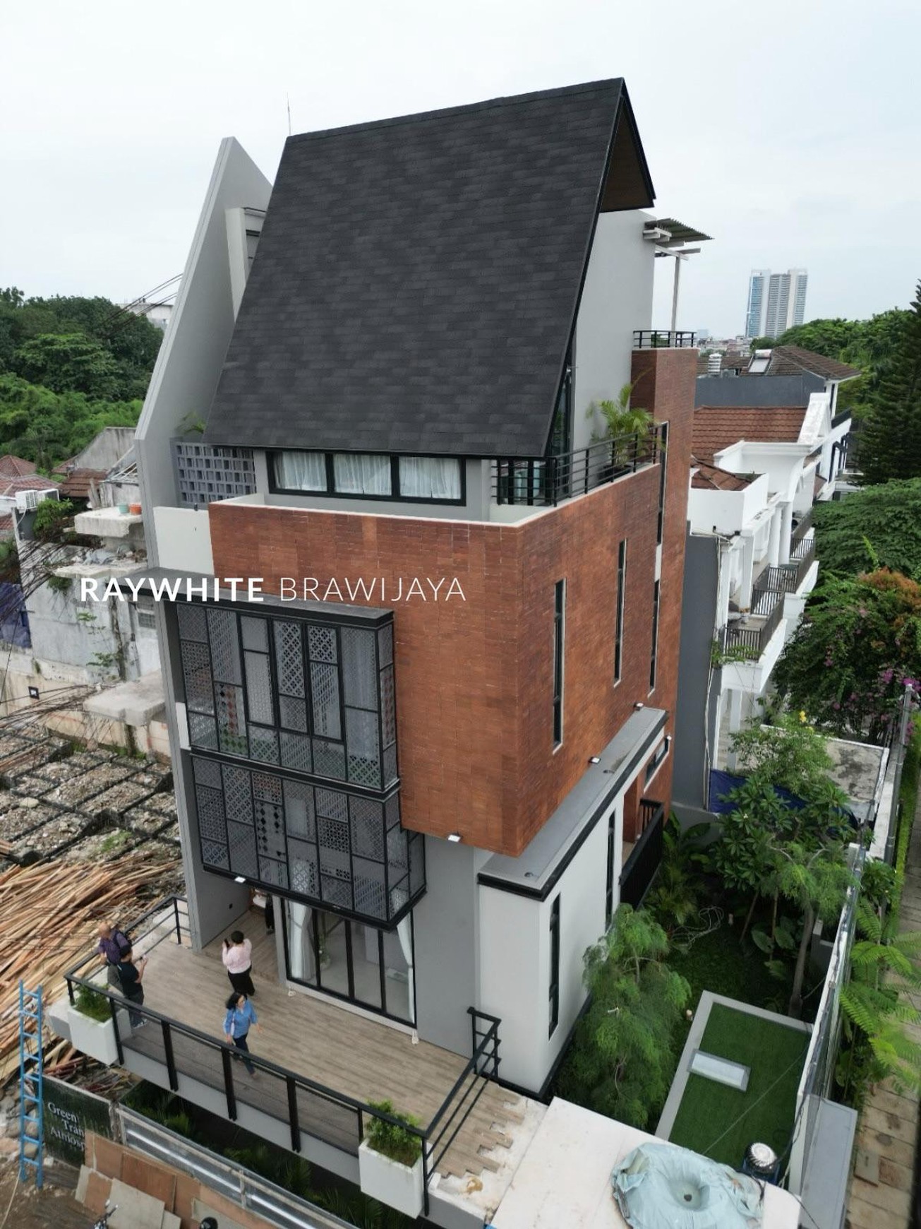 Rumah Hitung Tanah Area Cipete