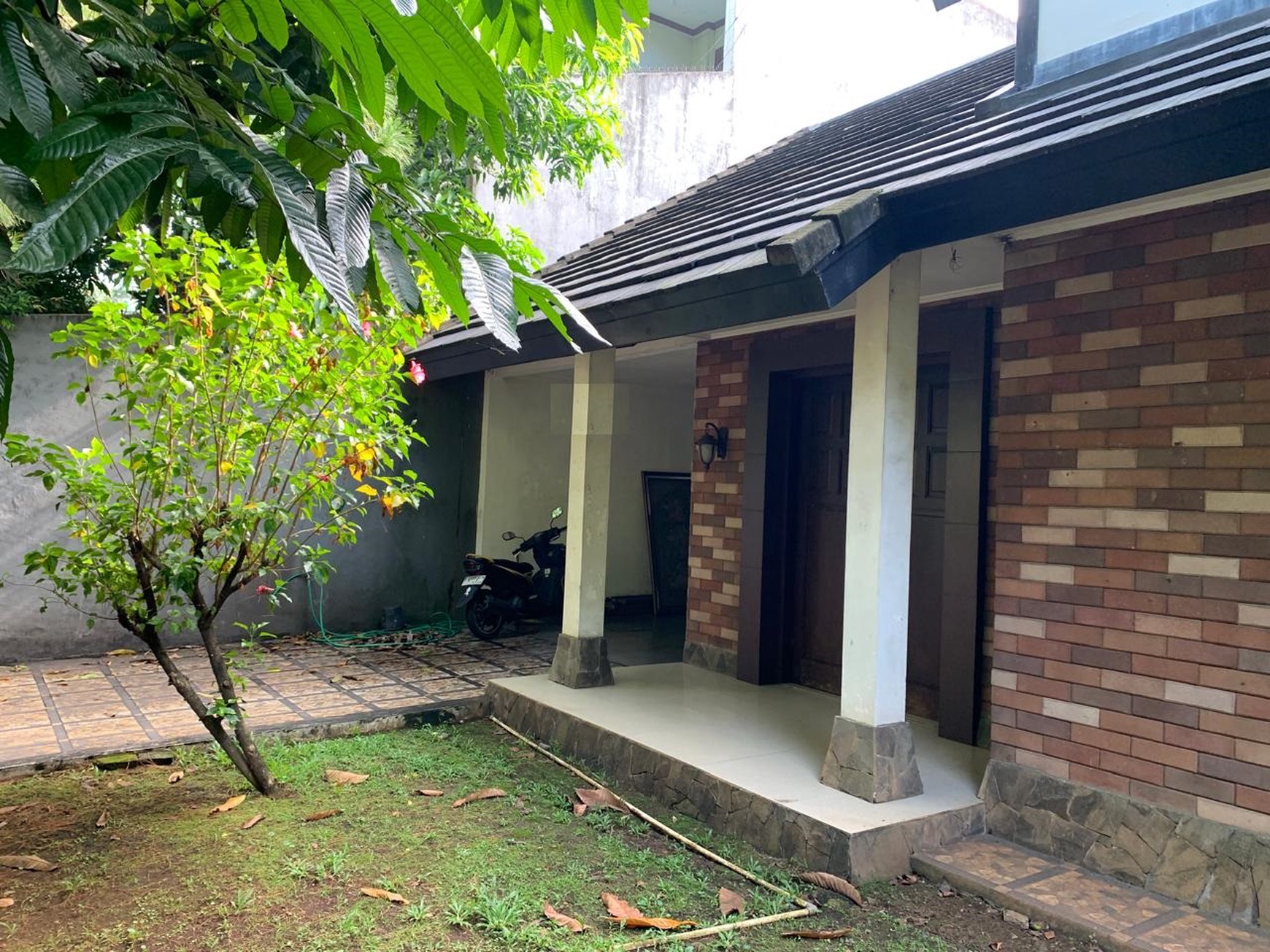 Rumah bagus, lingkungan aman, asri dan nyaman  di Bintaro Sektor 7