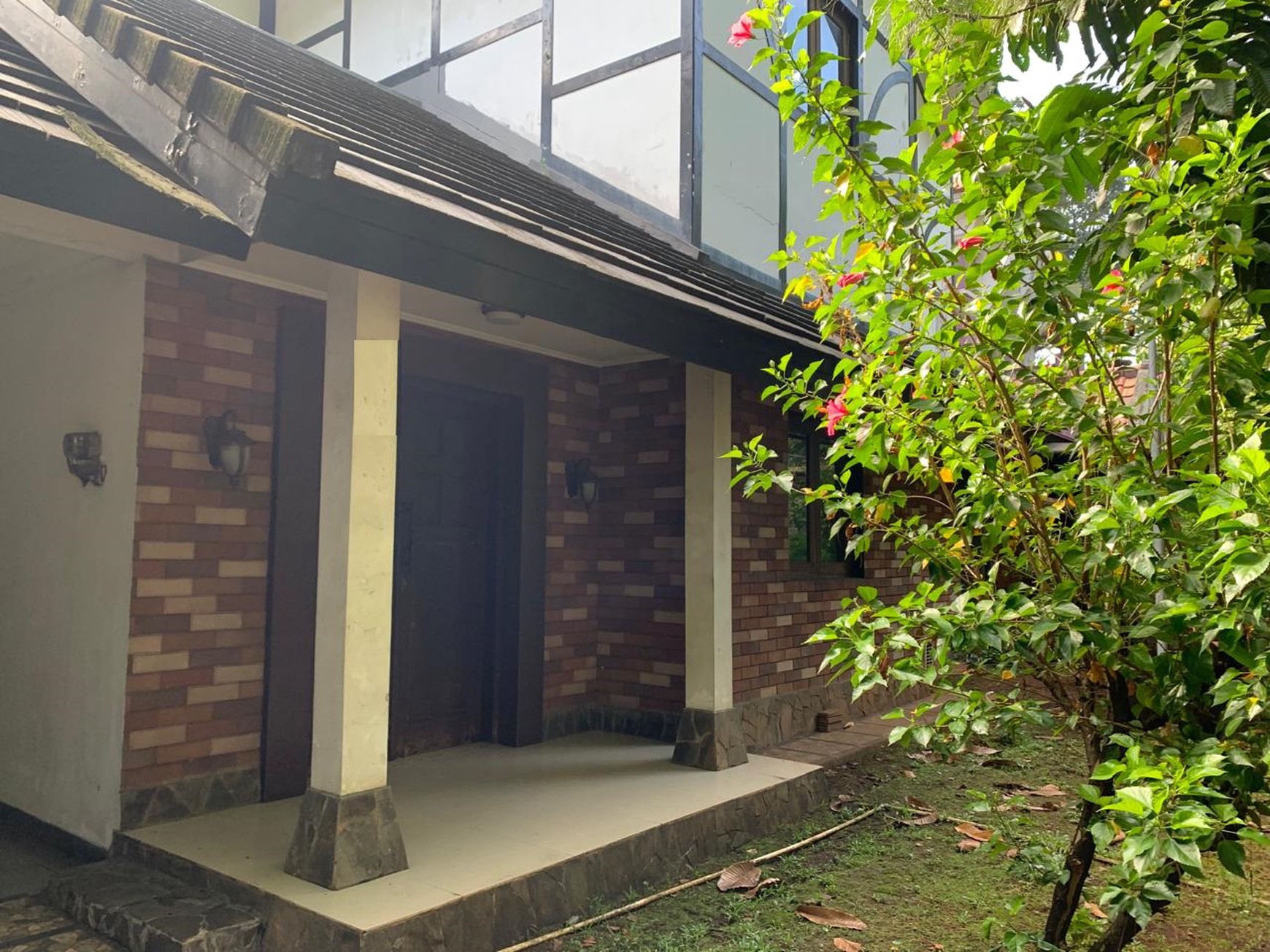 Rumah bagus, lingkungan aman, asri dan nyaman  di Bintaro Sektor 7