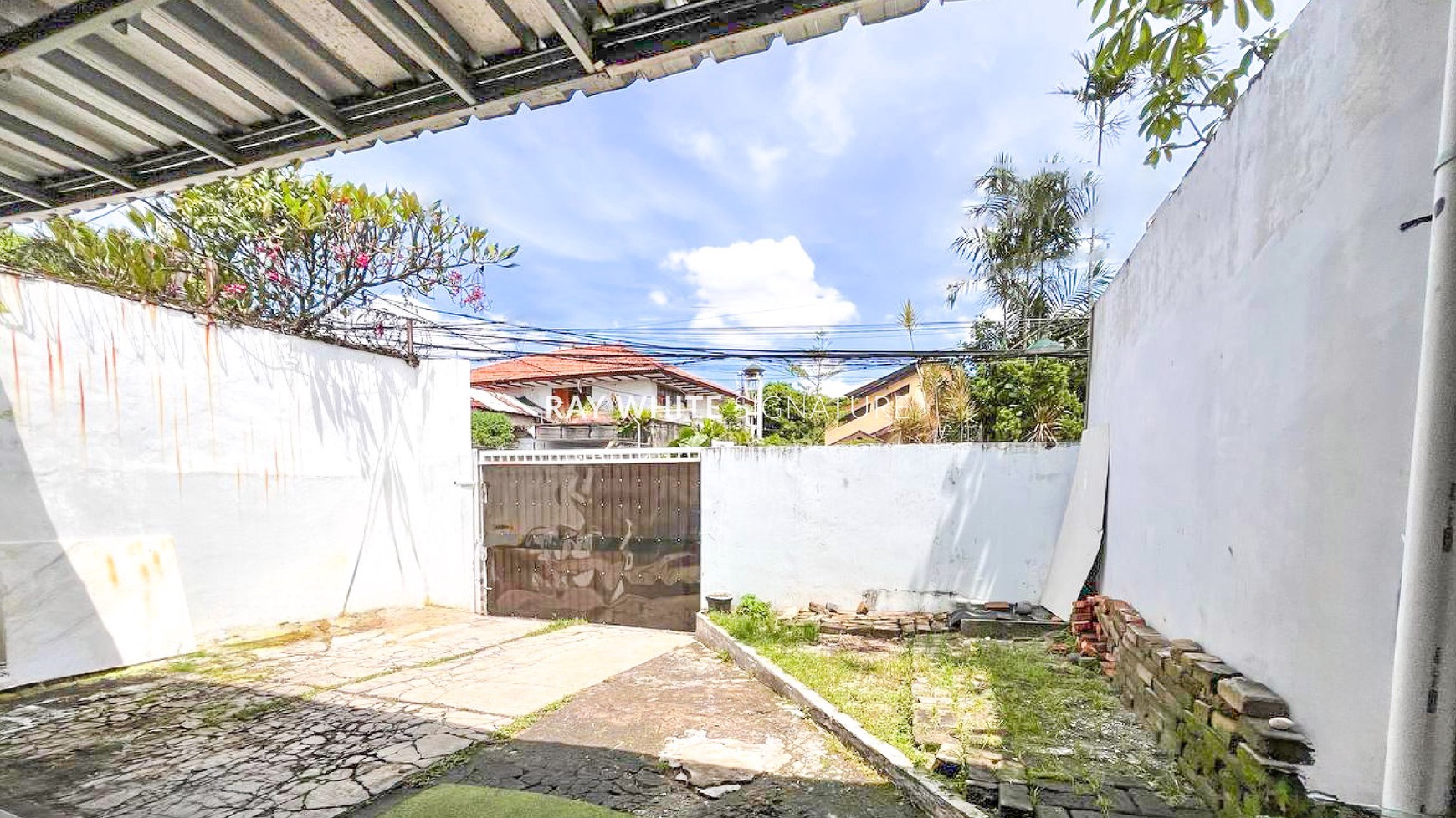 Dijual Rumah Layak Huni di Jl Al Barkah Cilandak