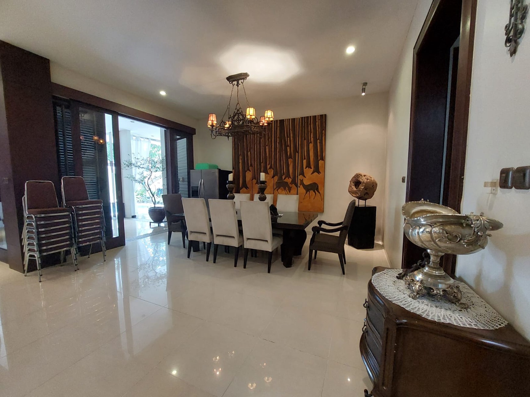 Dijual Rumah Bernuansa Resort di Ampera, Jakarta Selatan