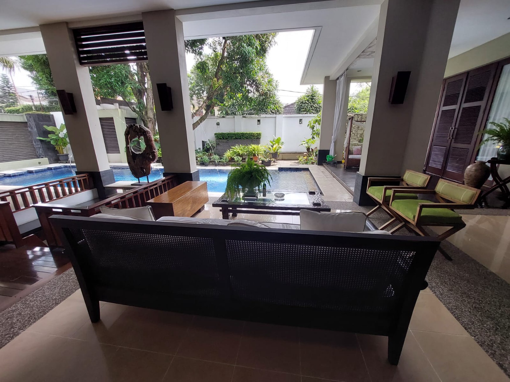 Dijual Rumah Bernuansa Resort di Ampera, Jakarta Selatan