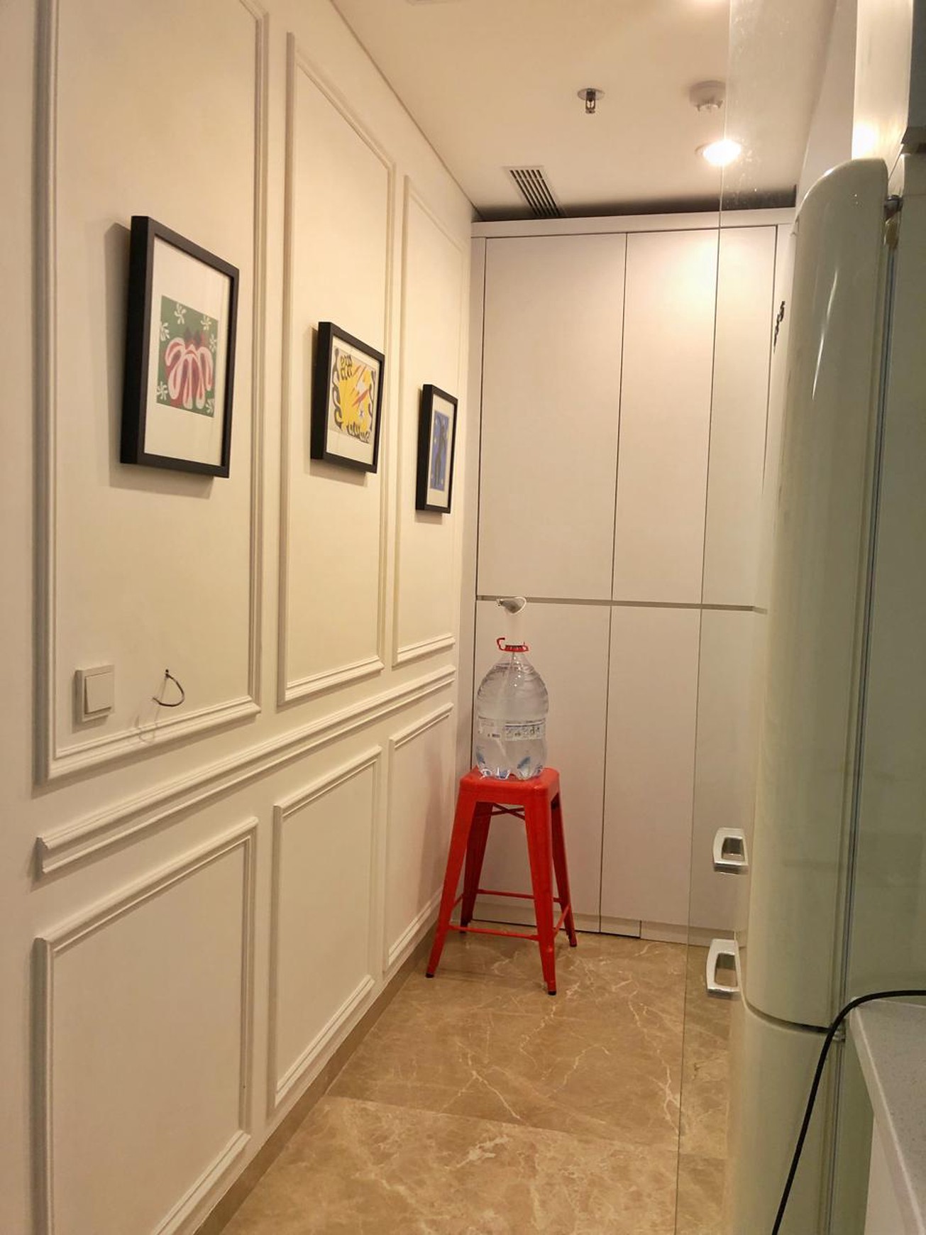 Apartemen 2BR Lantai Marmer Siap Huni di Cilandak Selangkah ke Tol & MRT 