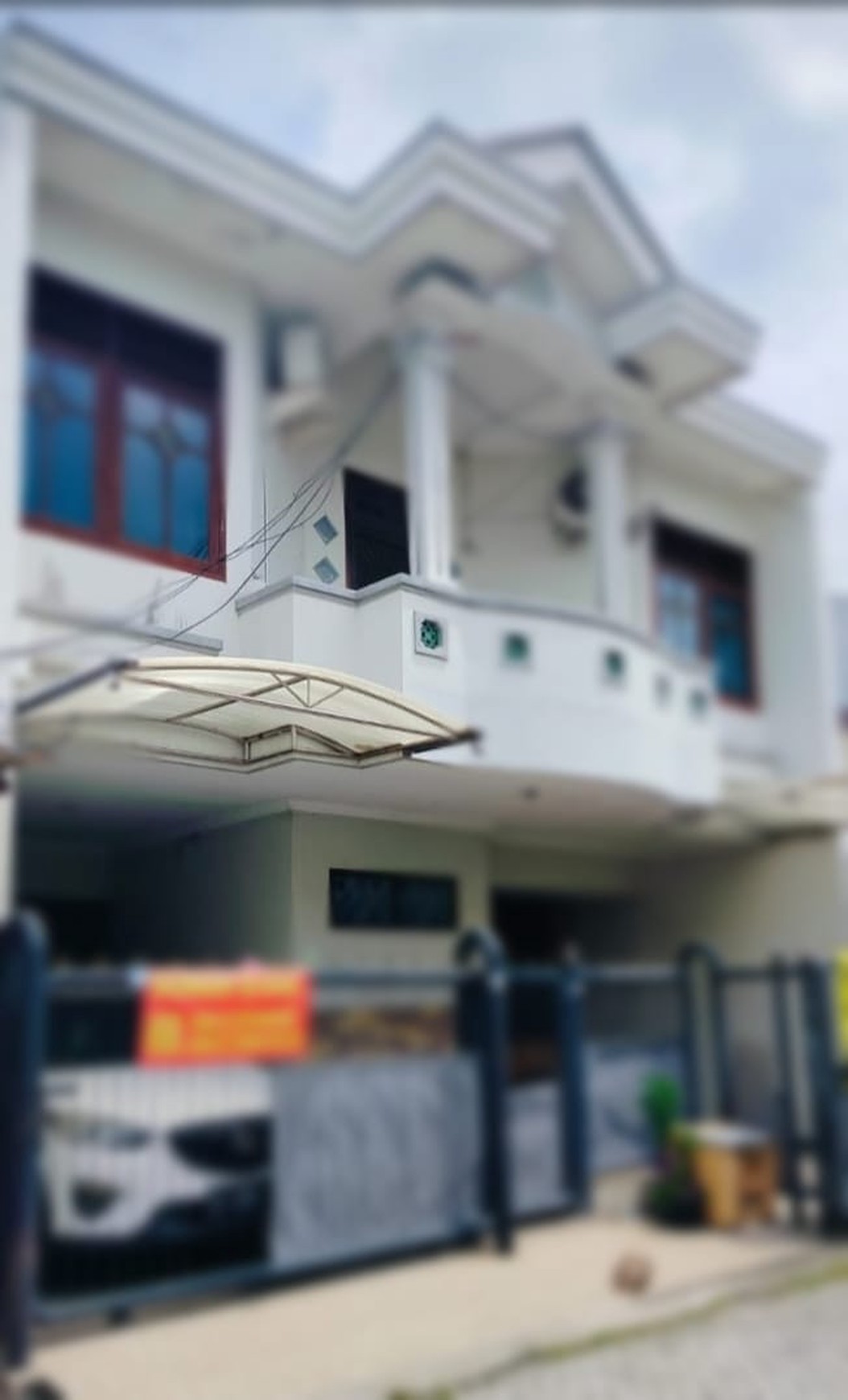 Dijual Cepat Rumah Bagus 2 lantai siap huni di Kebraon wiyung surabaya