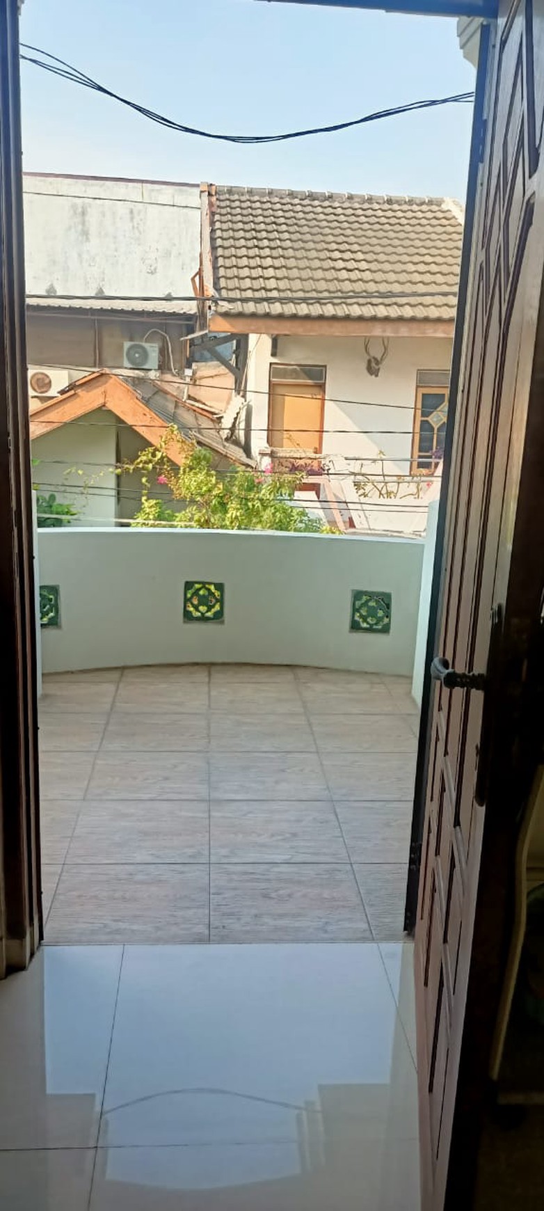 Dijual Cepat Rumah Bagus 2 lantai siap huni di Kebraon wiyung surabaya