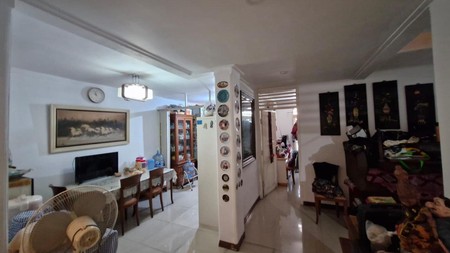 Di Jual Rumah lama di hook,   Jl. Kelapa Puan Timur, Pegangsaan Dua, Kelapa Gading, Jakarta Utara
