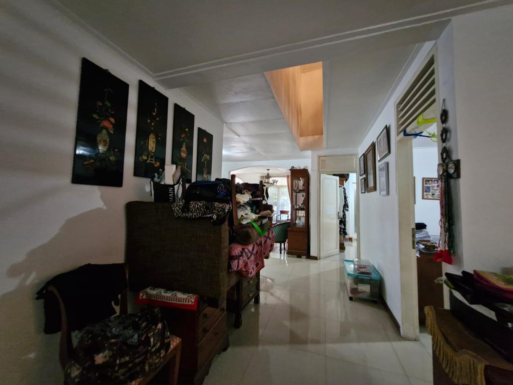 Di Jual Rumah lama di hook, Jl. Kelapa Puan Timur, Pegangsaan Dua, Kelapa Gading, Jakarta Utara