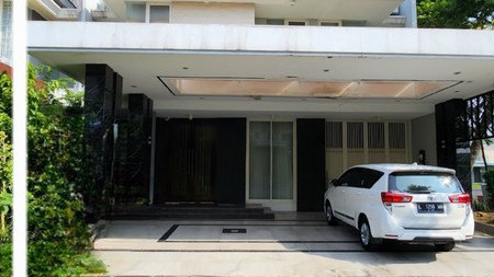 Dijual Rumah Wisata Bukit Mas 2 Semi Furnish Dekat Citraland, Pakuwon Indah, Graha Family