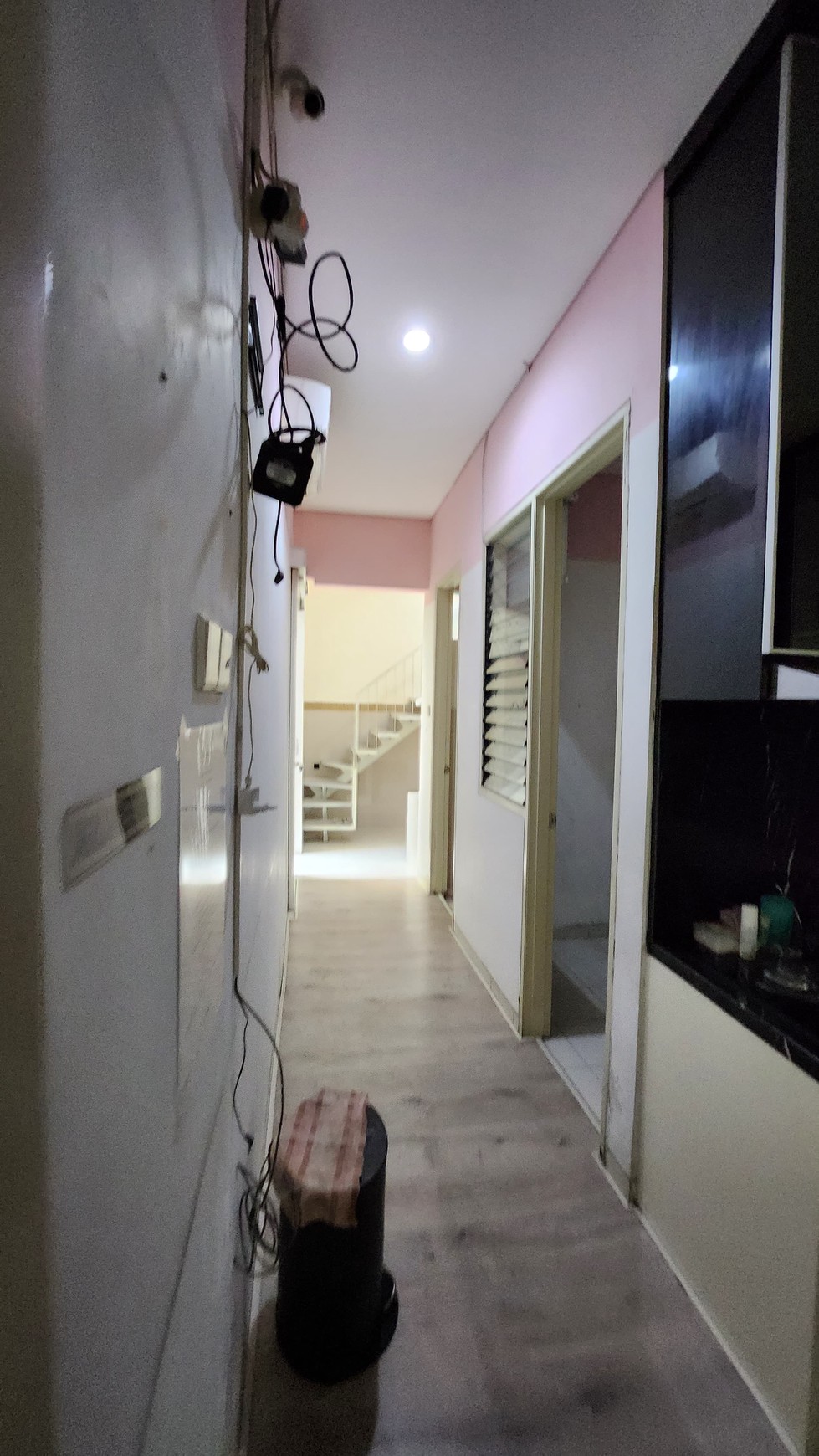 Dijual Rumah Wisata Bukit Mas 2 Semi Furnish Dekat Citraland, Pakuwon Indah, Graha Family
