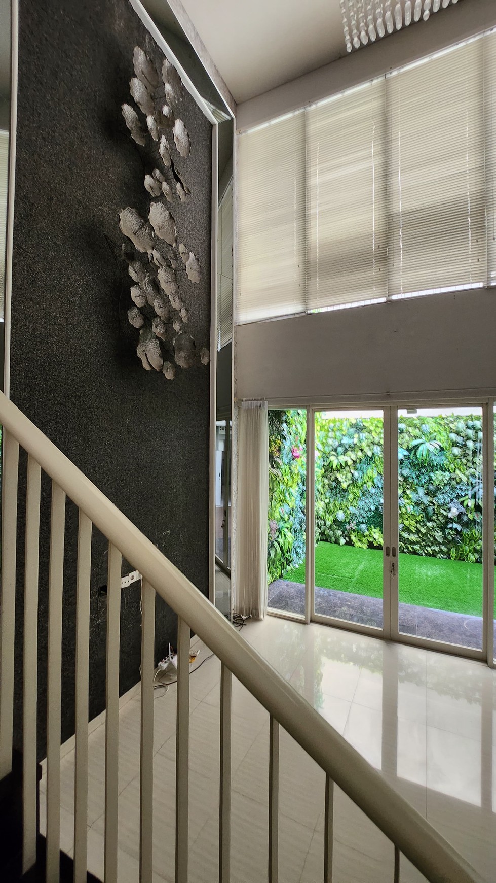 Dijual Rumah Wisata Bukit Mas 2 Semi Furnish Dekat Citraland, Pakuwon Indah, Graha Family
