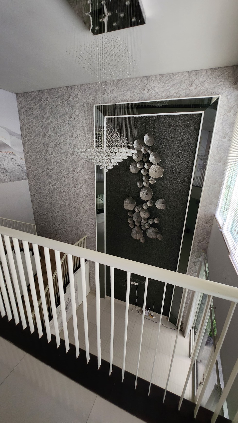 Dijual Rumah Wisata Bukit Mas 2 Semi Furnish Dekat Citraland, Pakuwon Indah, Graha Family