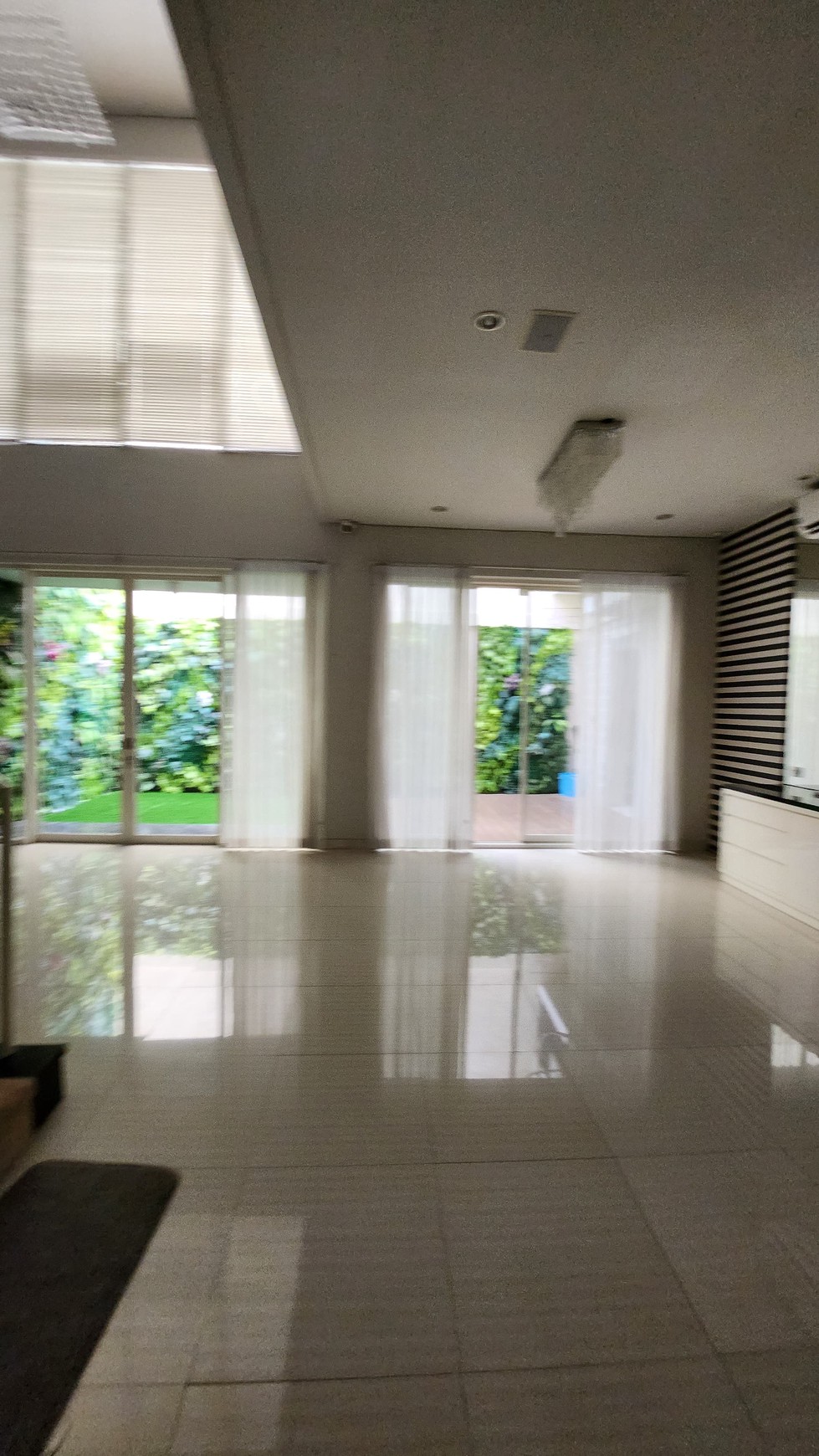 Dijual Rumah Wisata Bukit Mas 2 Semi Furnish Dekat Citraland, Pakuwon Indah, Graha Family