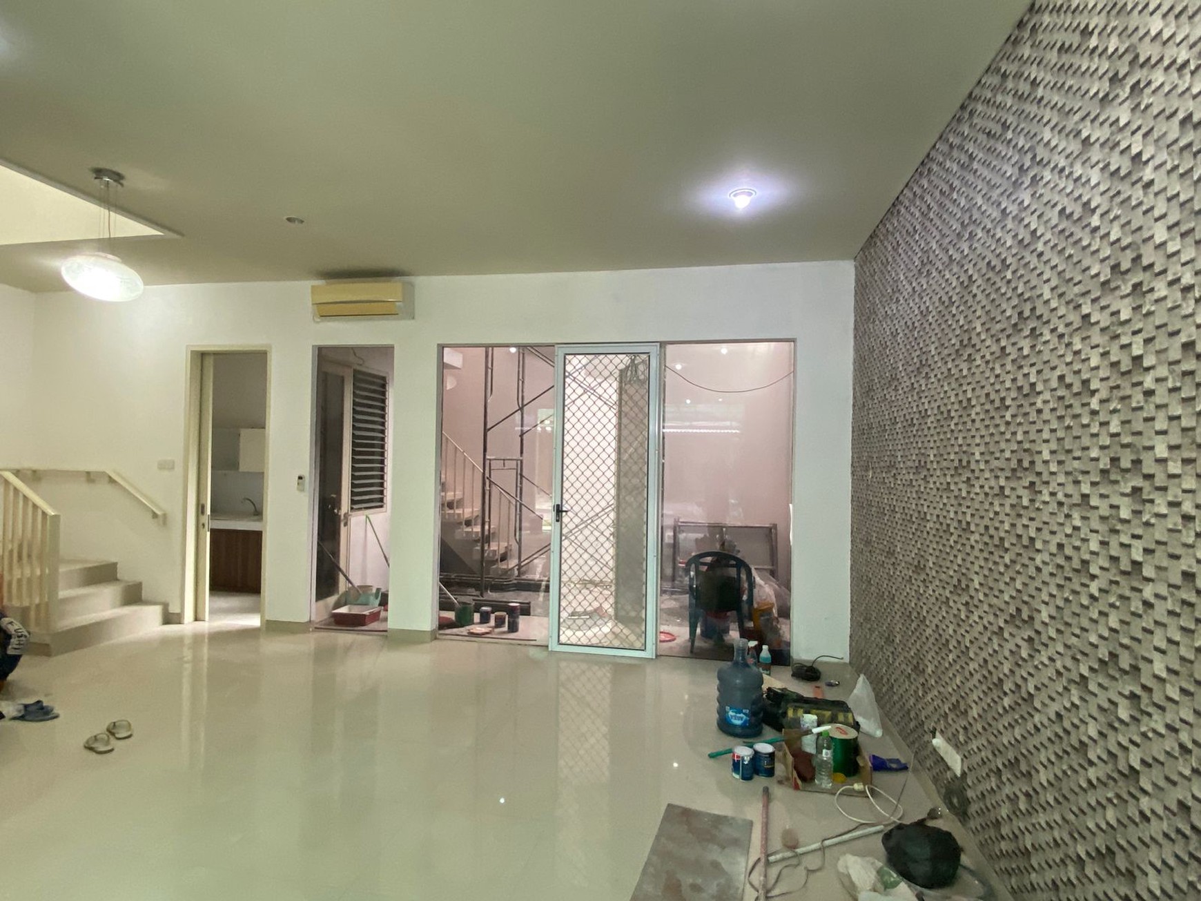 Murah Luas Rumah Wisata Bukit Mas 2 Du Lyon Dekat Citraland, Pakuwon Indah, Graha Family, Royal Residence