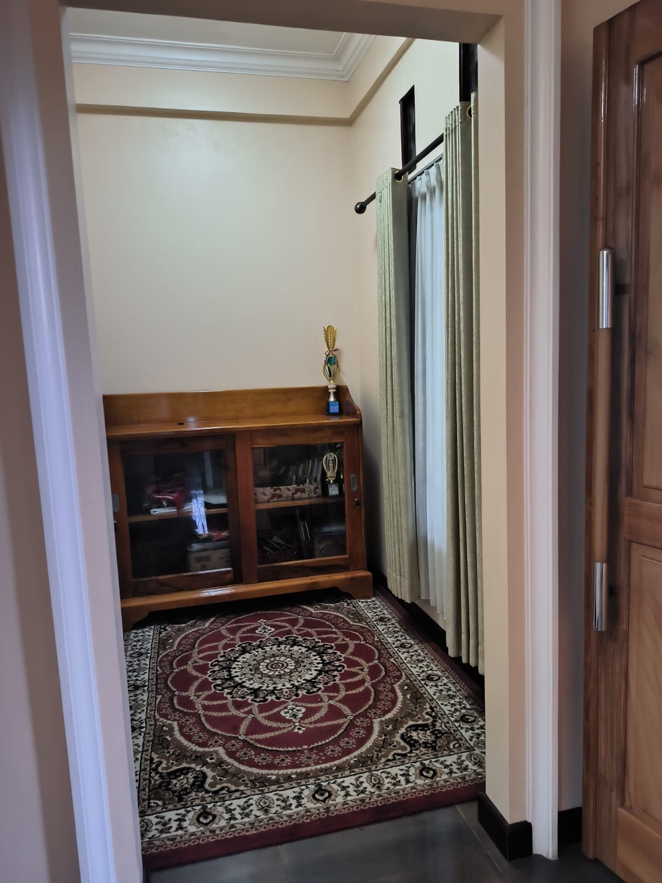 Rumah 3 Lantai Siap Hunii denggan Hunian Nyaman @Pamulang