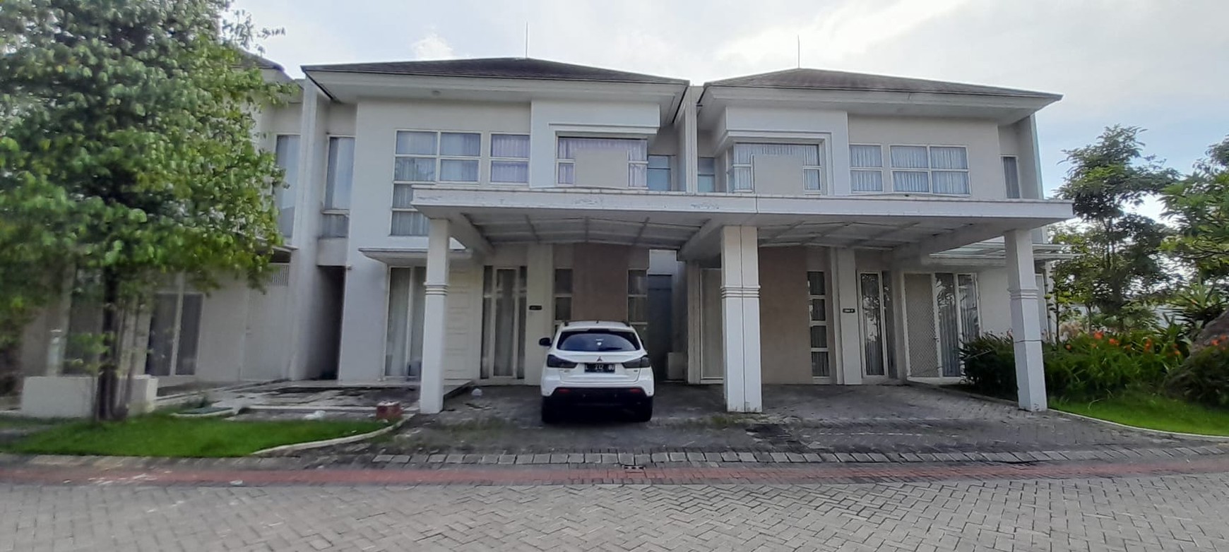 Lelang Rumah Perum Grand Pakuwon Cluster South Victoria, Tandes, Surabaya