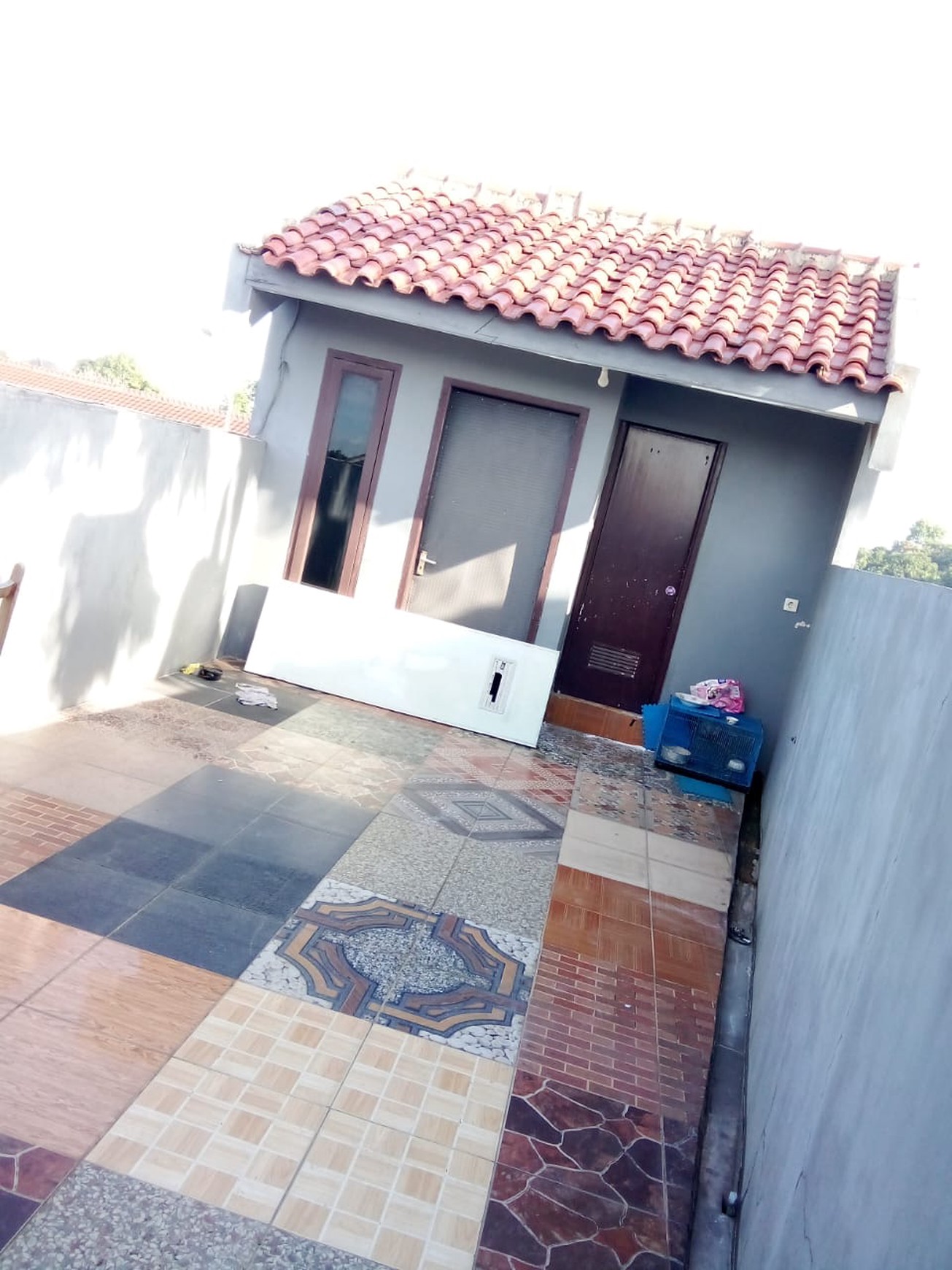Dijual Ruko 3 Lantai Siap Huni Cocok Untuk Buka Usaha di Gandul, Cinere