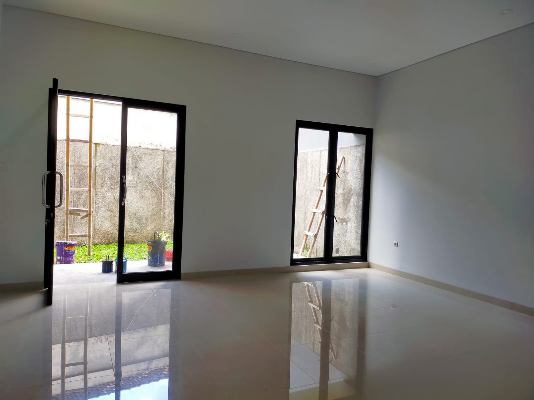 Rumah Mewah dalam Perum damai Regency Ngaglik Sleman 