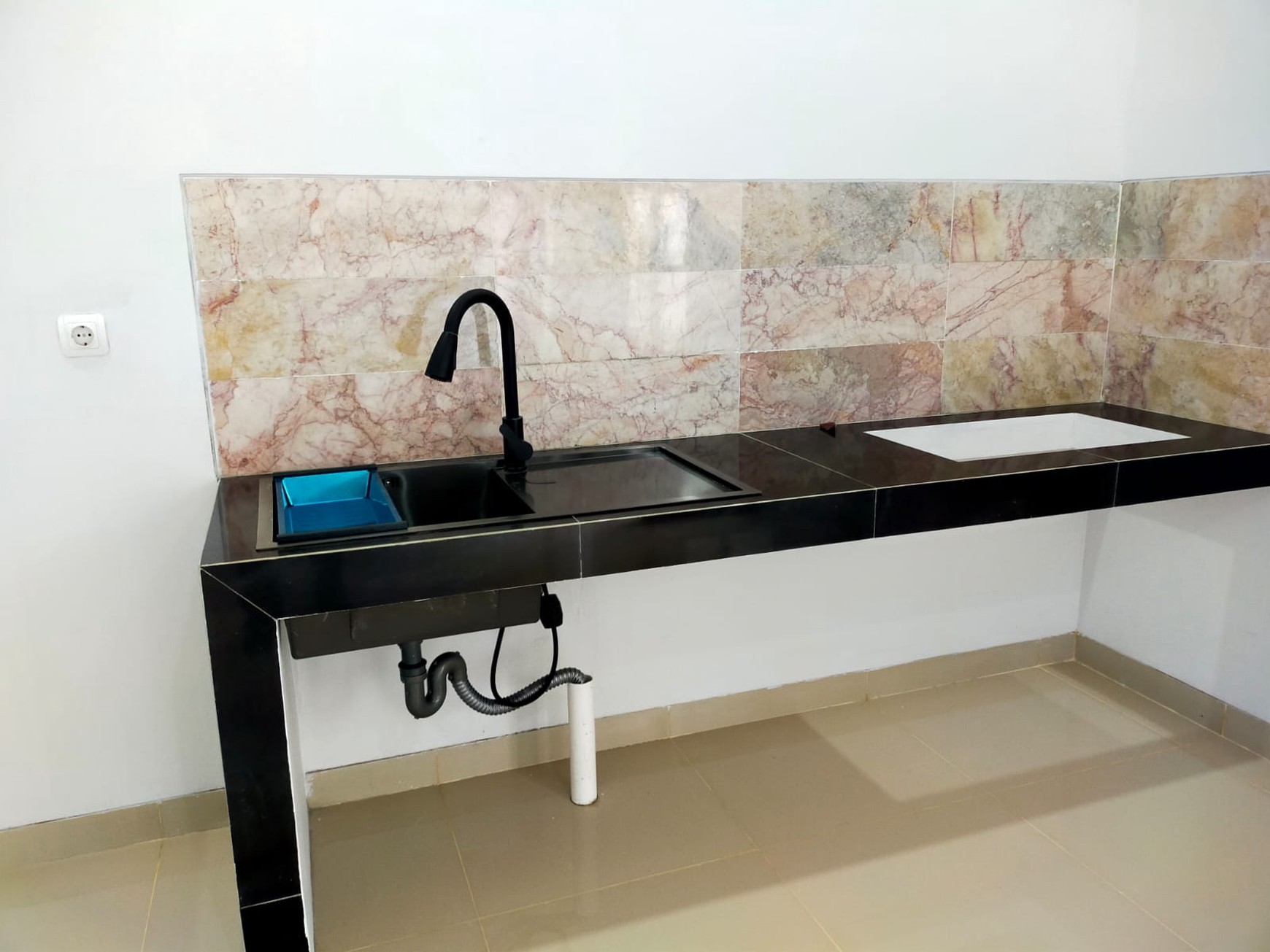 Rumah Mewah dalam Perum damai Regency Ngaglik Sleman 