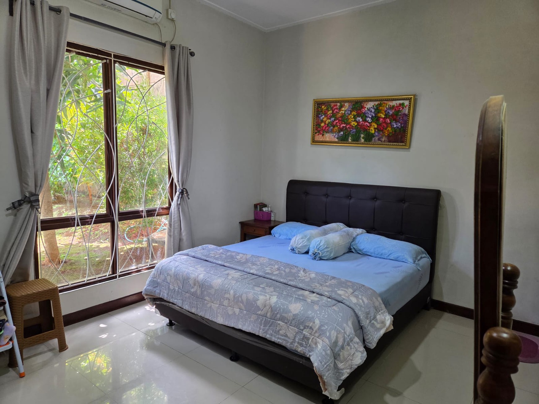 Rumah Siap Huni dengan Hunian Nyaman dan Asri di Bintaro Sektor 9