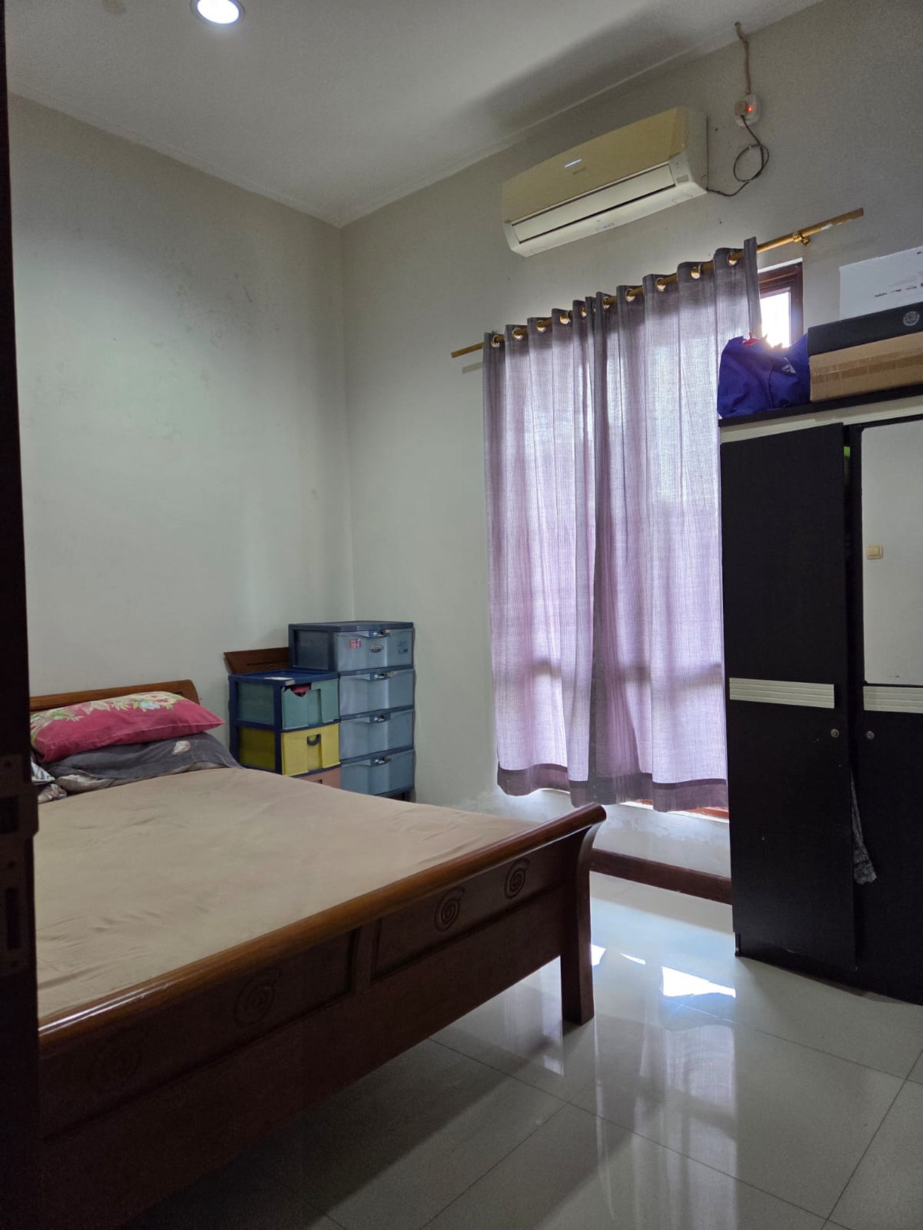 Rumah Siap Huni dengan Hunian Nyaman dan Asri di Bintaro Sektor 9