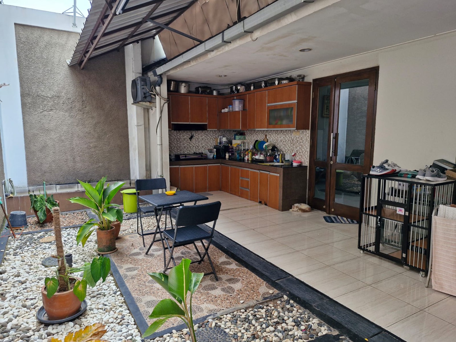 Rumah Siap Huni dengan Hunian Nyaman dan Asri di Bintaro Sektor 9