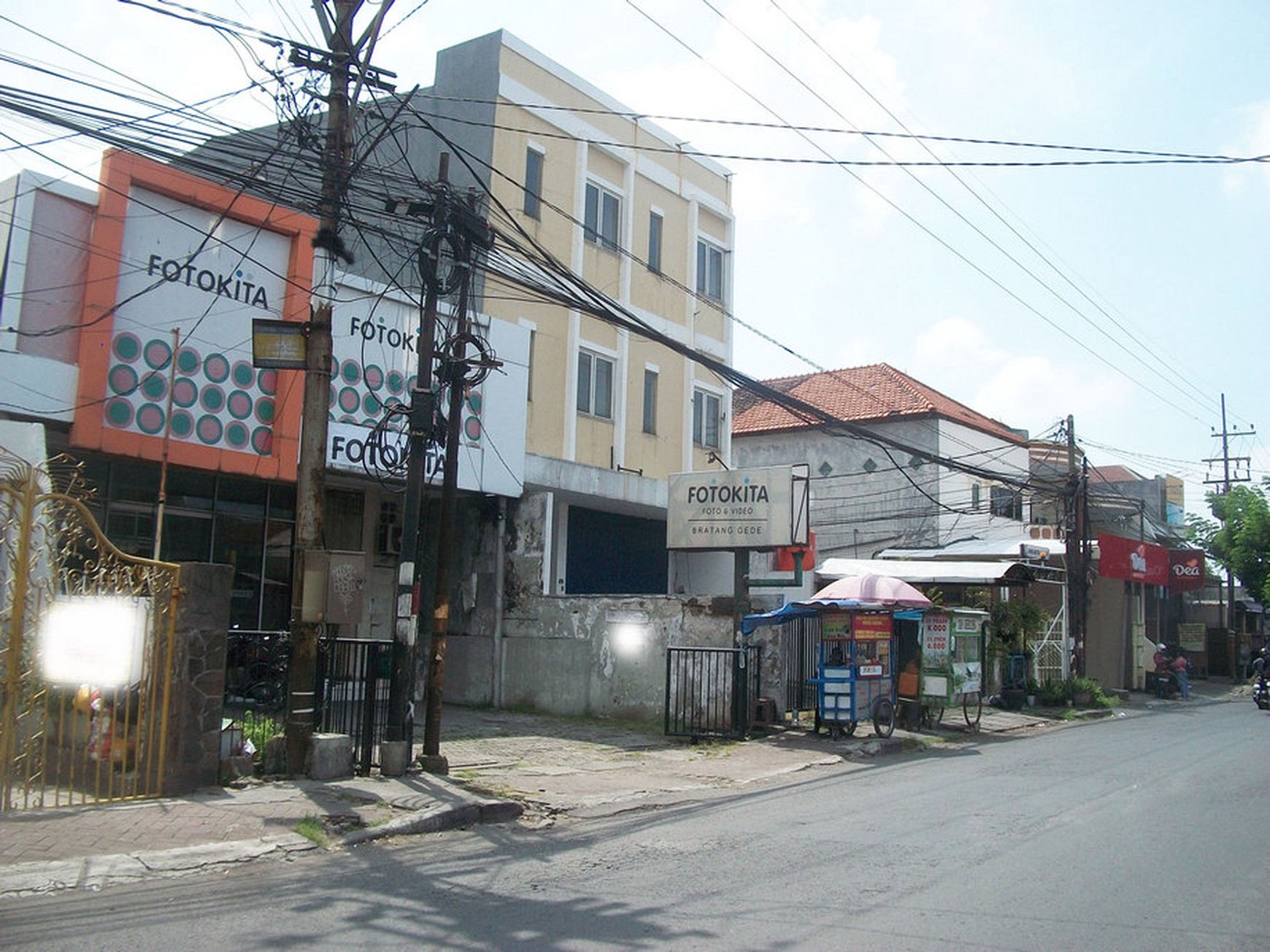 Ruko di Bratang Gede Surabaya Pusat Lokasi Strategis cocok untuk Toko, Kantor, Cafe & Resto