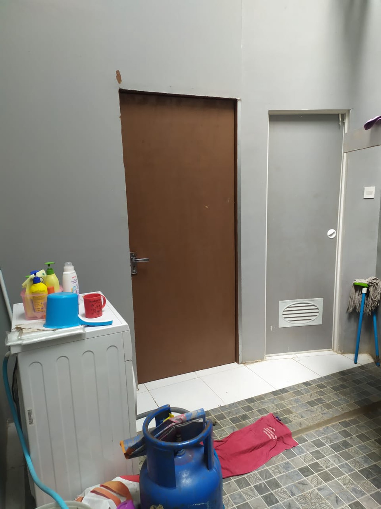 Rumah Bagus SHM Siap Huni Dengan Hunian Nyaman @Jombang, Ciputat, Tangerang Selatan