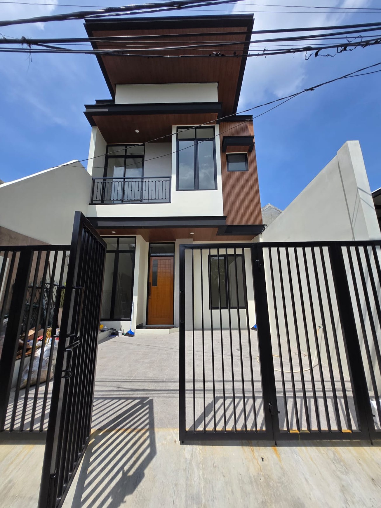 Rumah baru di Kencana Loka BSD