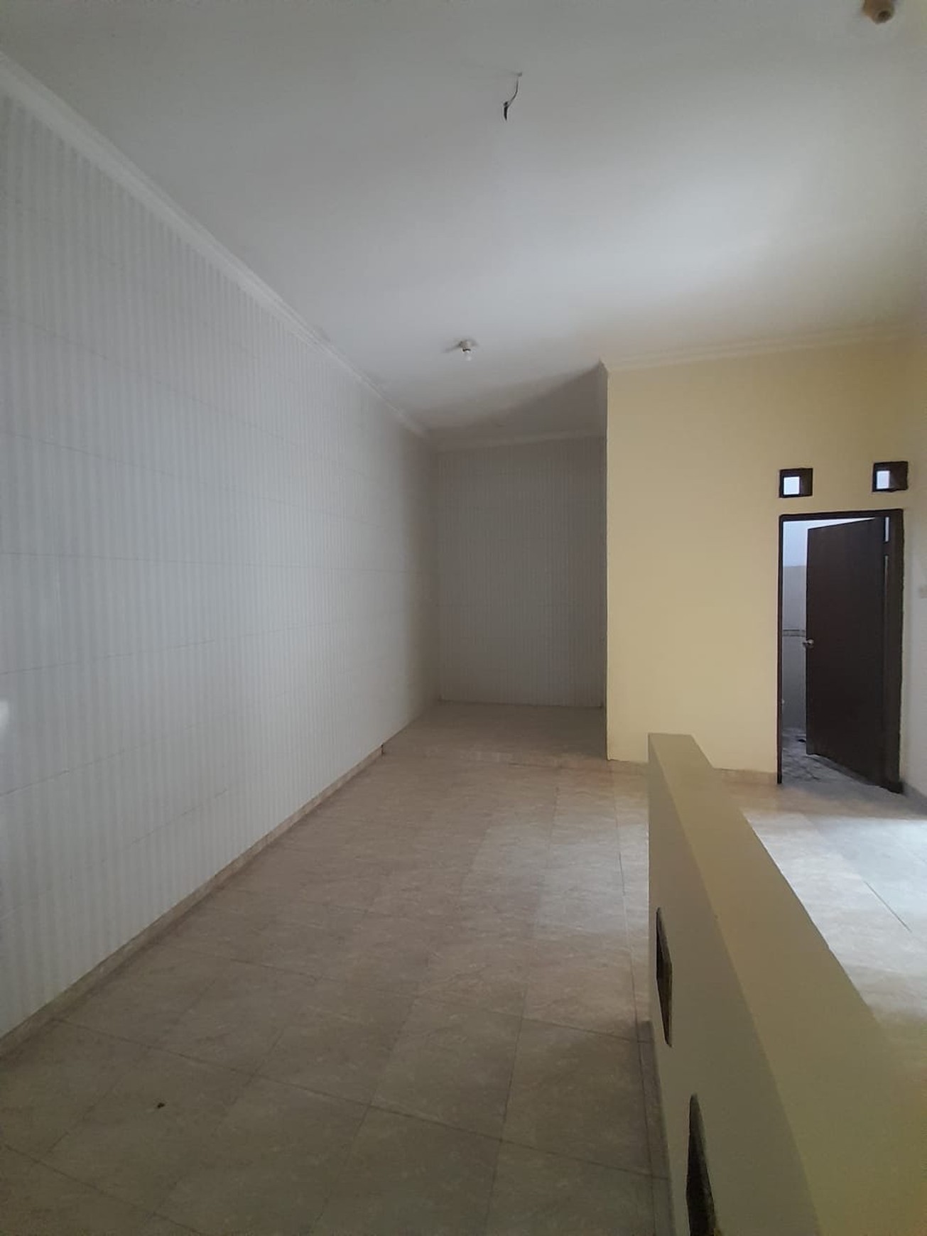 Rumah 2 Lantai Lokasi dalam Perum Taman Kuantan Mlati Sleman 