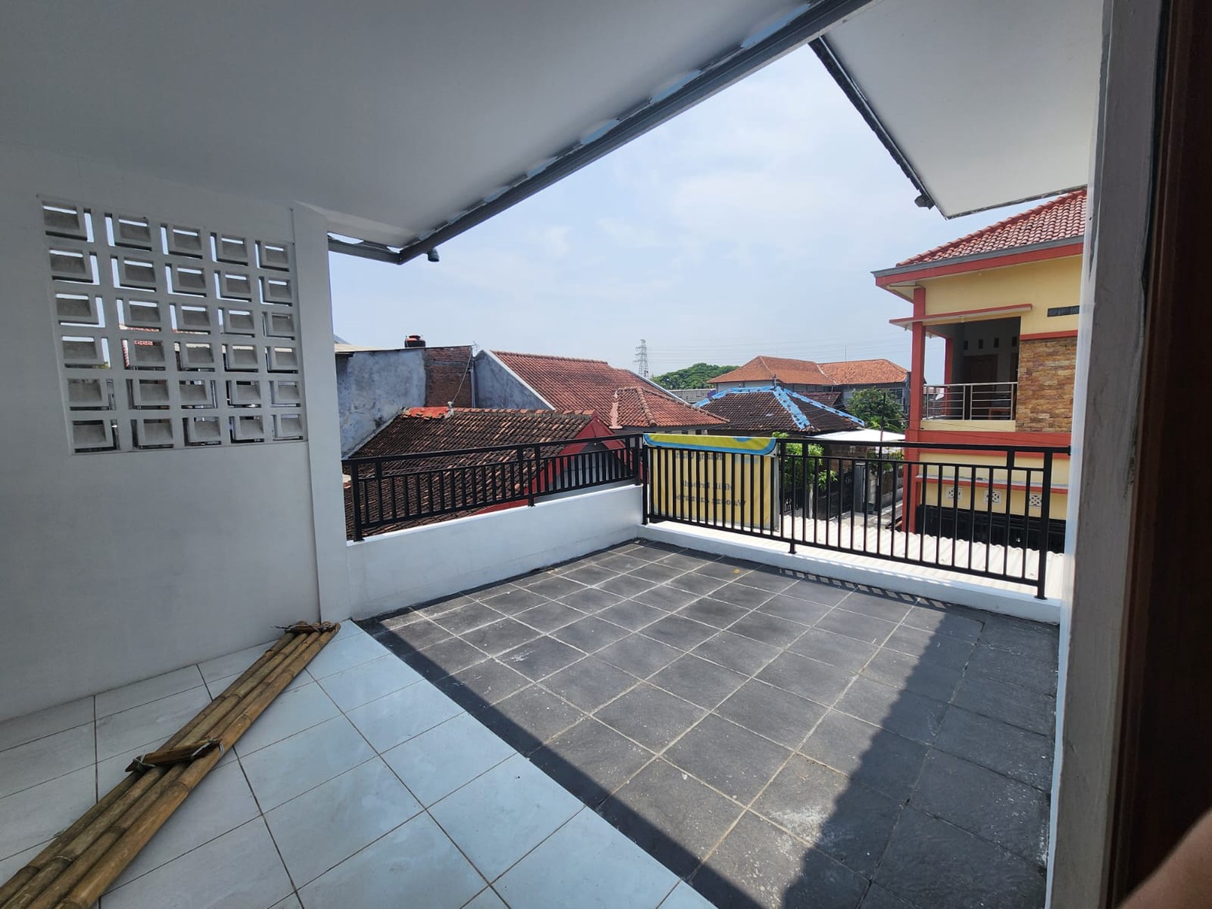 Rumah Tinggal 2 Lantai Lokasi di Daerah Pabelan Kartosuro Sukoharjo 