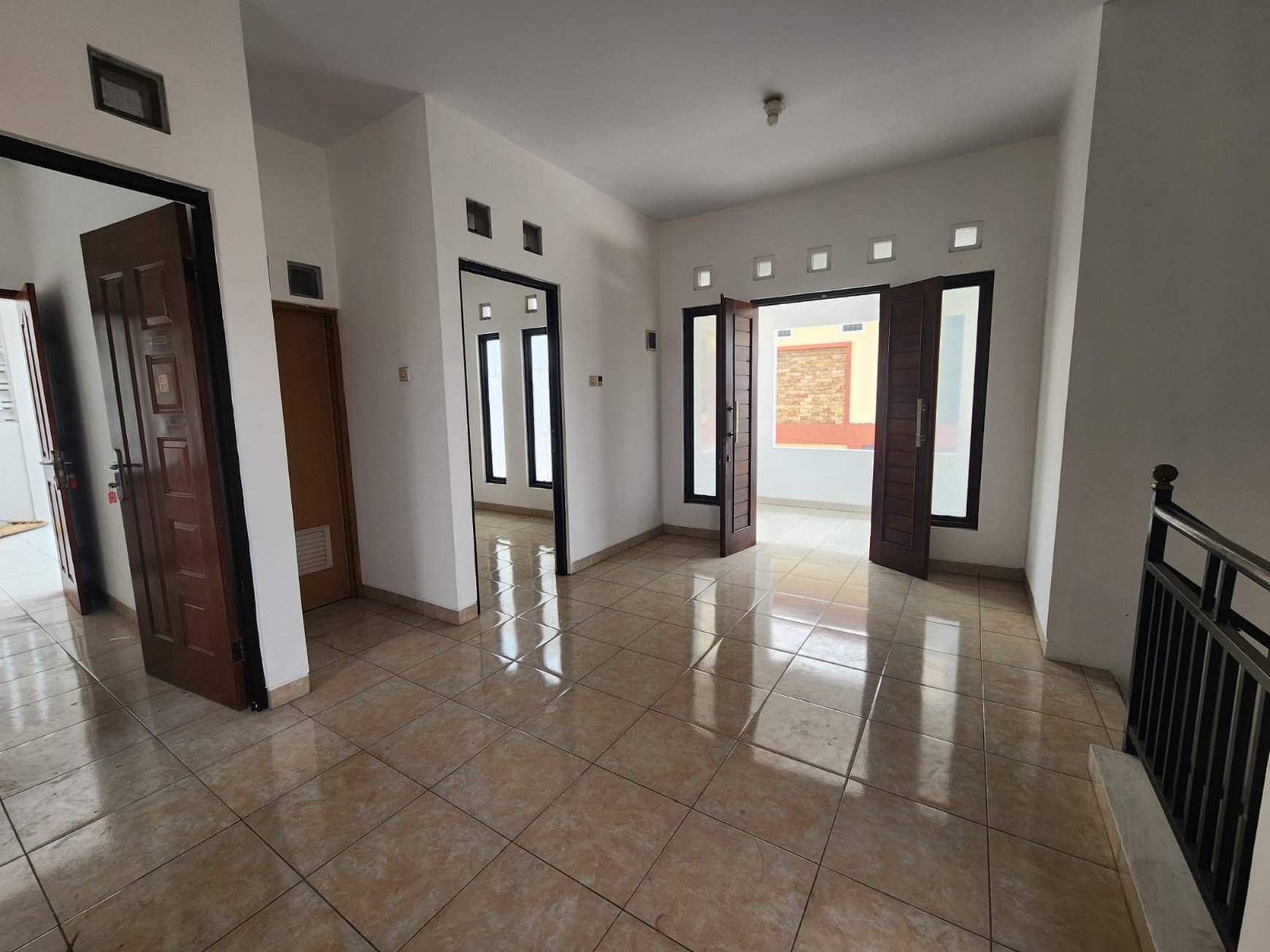 Rumah Tinggal 2 Lantai Lokasi di Daerah Pabelan Kartosuro Sukoharjo 