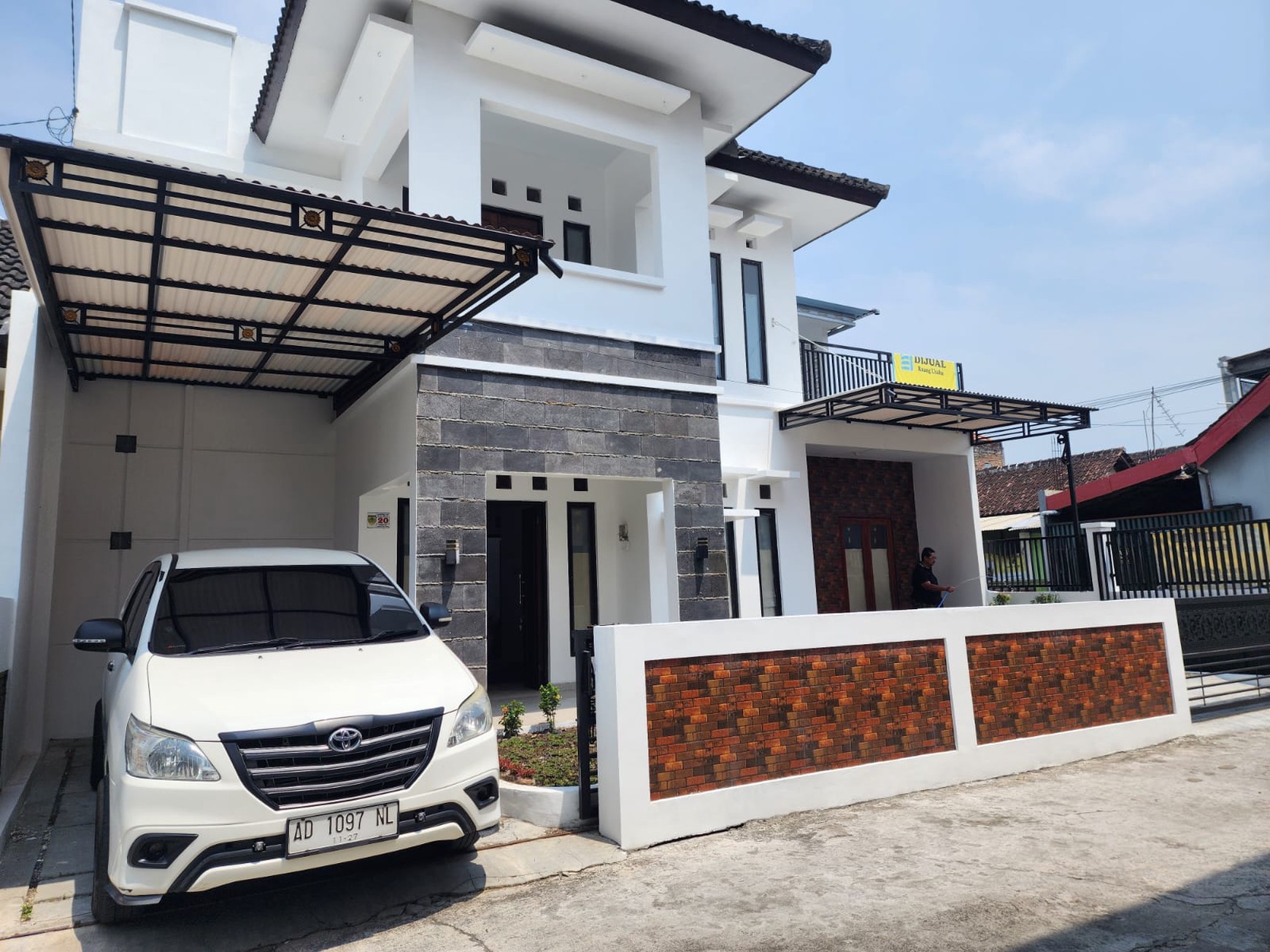 Rumah Tinggal 2 Lantai Lokasi di Daerah Pabelan Kartosuro Sukoharjo 