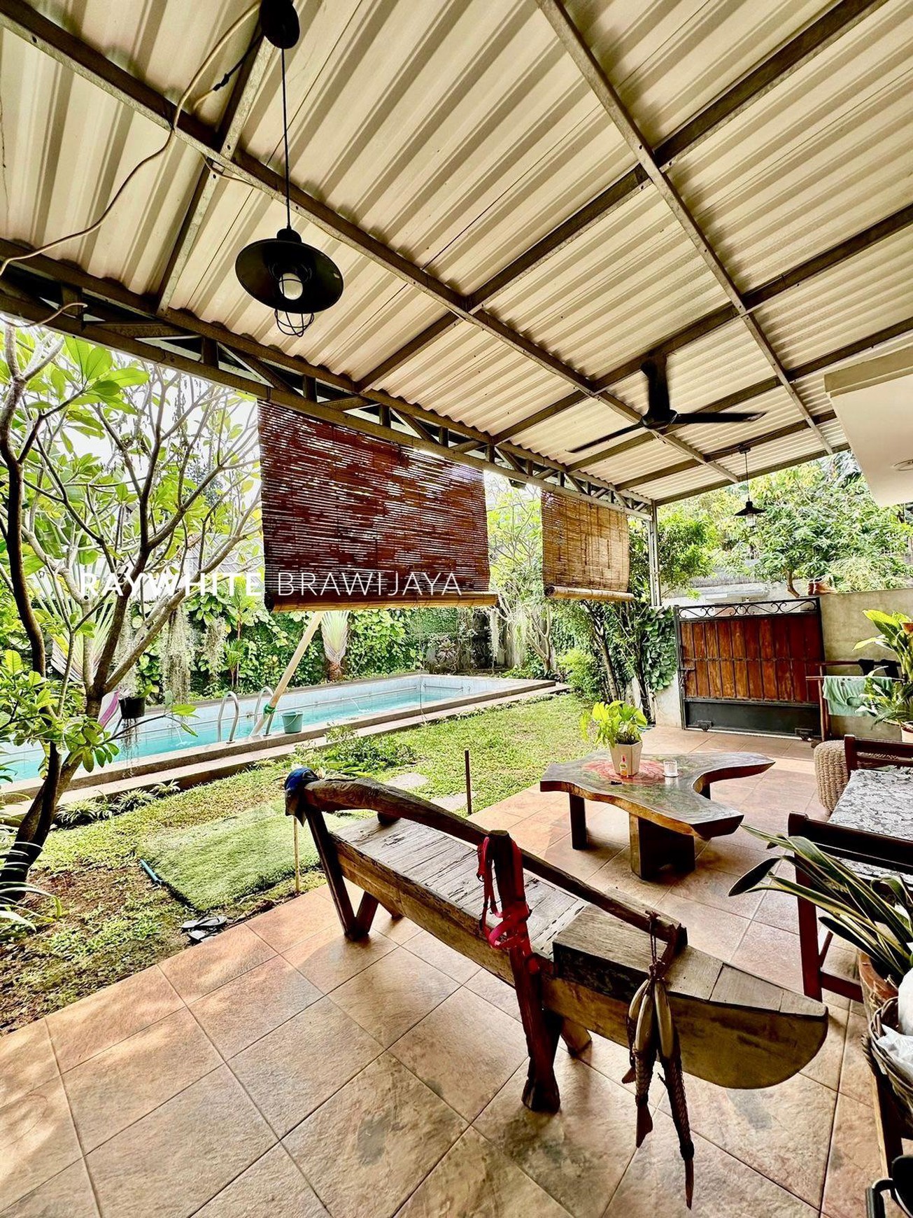 Rumah Siap Huni Lokasi Strategis Area Lebak Bulus