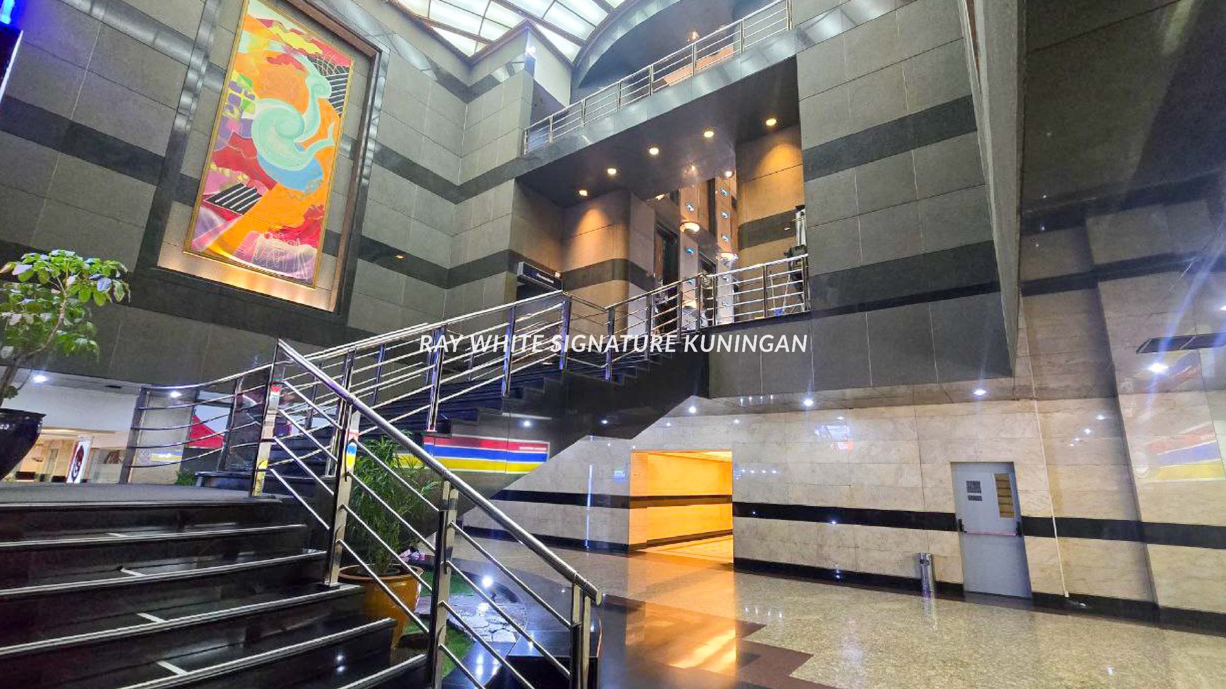 Dijual Private Office Menara Imperium Lantai P11 di Rasuna Said