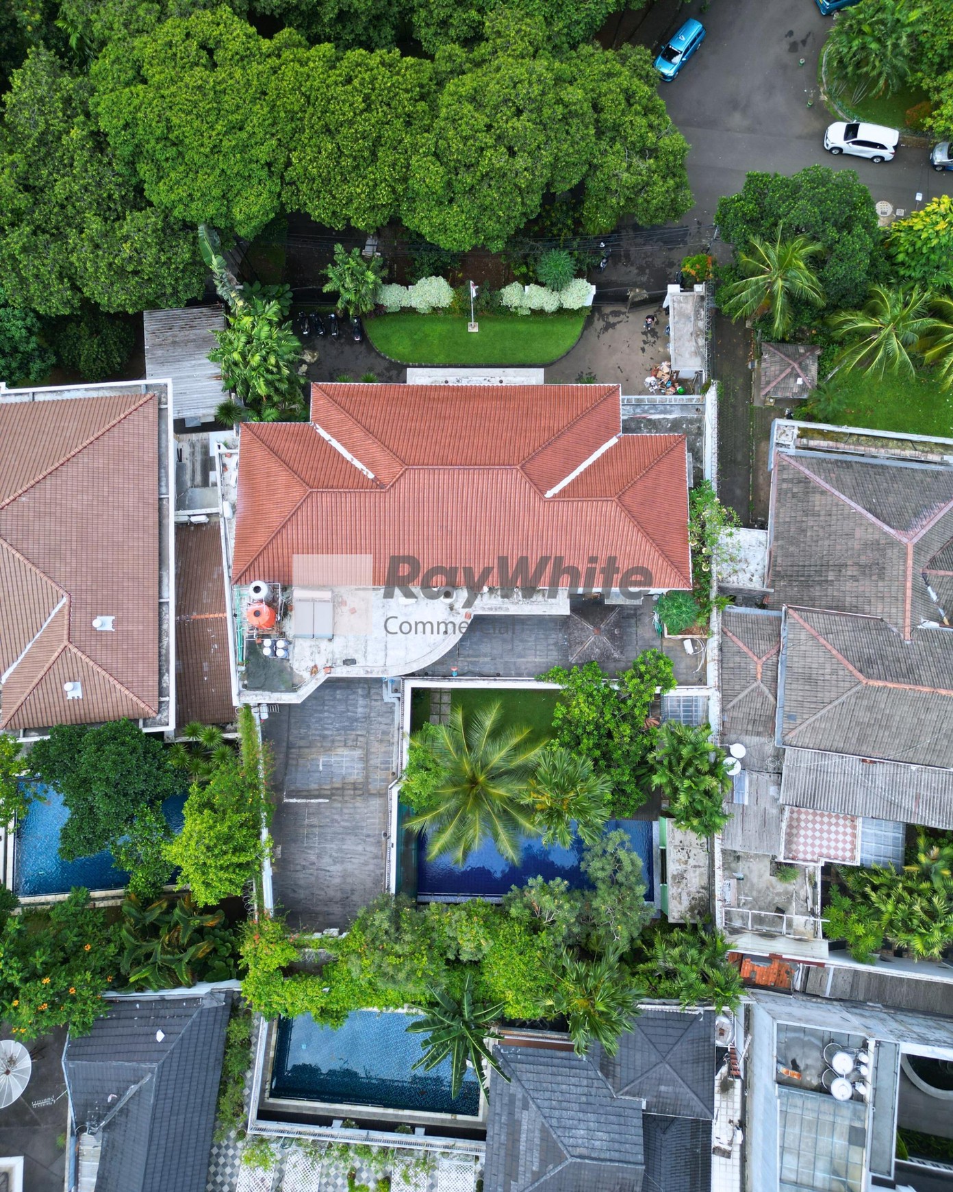 DIJUAL - RUMAH MEWAH DI SRIWIJAYA, SELONG - SUDUT PRESTISIUS SENOAPTI, KEBAYORAN BARU,JAKSEL.