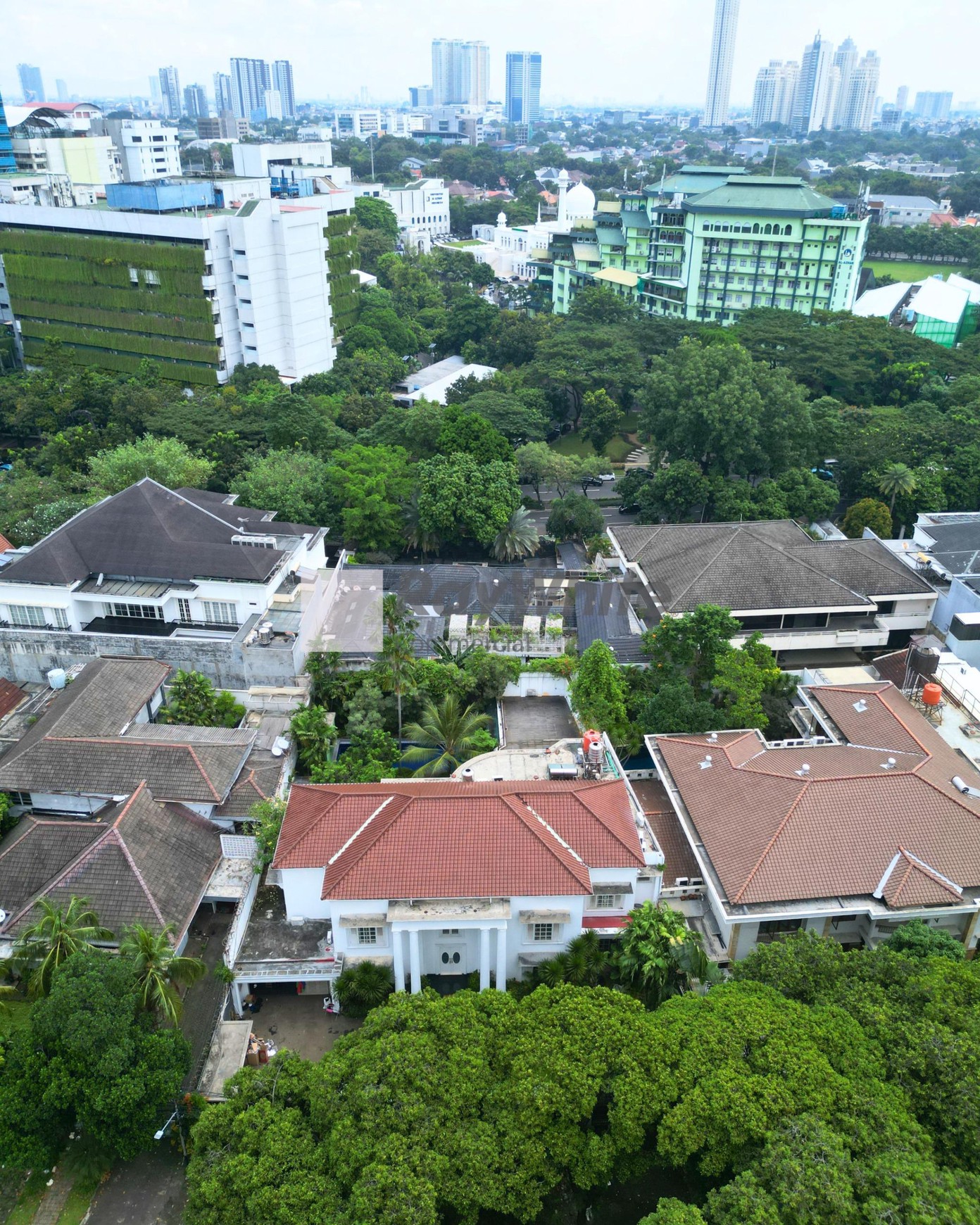 DIJUAL - RUMAH MEWAH DI SRIWIJAYA, SELONG - SUDUT PRESTISIUS SENOAPTI, KEBAYORAN BARU,JAKSEL.