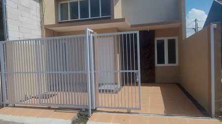 Dijual Rumah Minimalis Modern Siap Huni di Griya Amerta Medayu Utara, Surabaya Timur