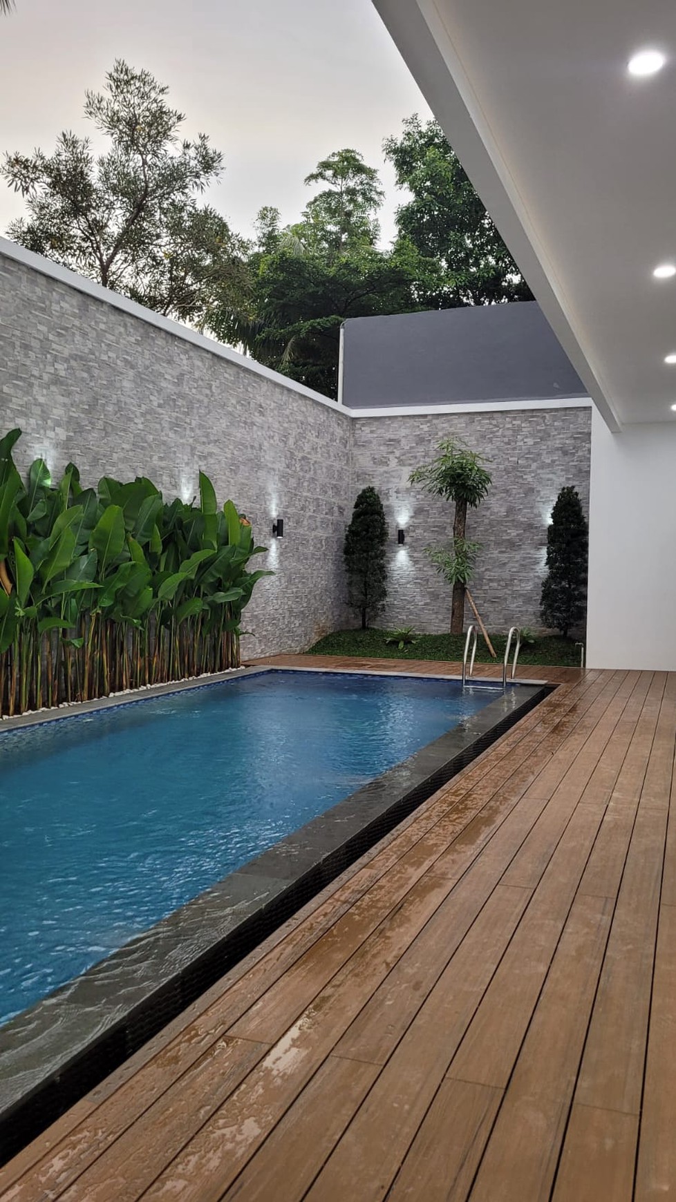 Rumah 2 Lantai SHM Siap Huni @Bintaro Sektor 8