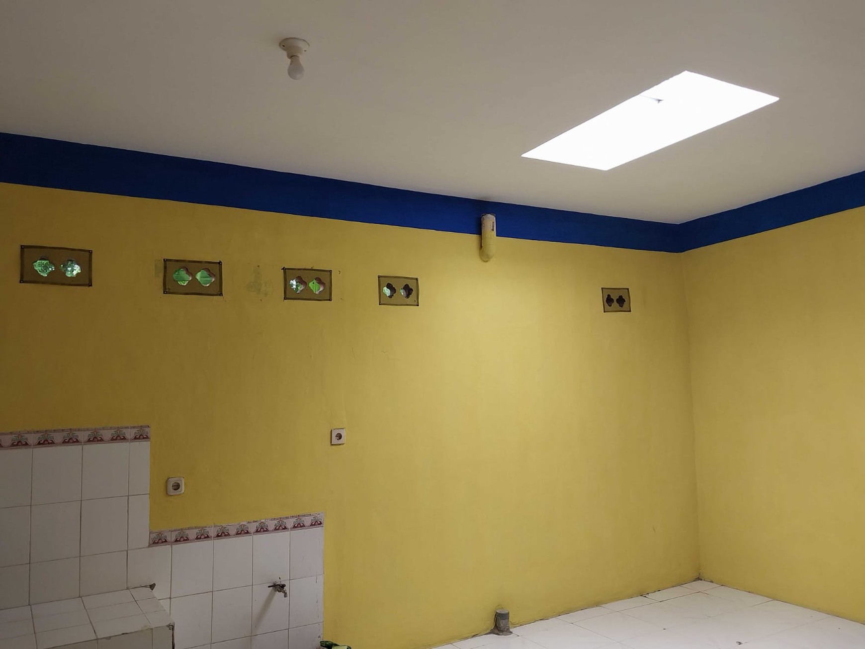 Di sewakan Rumah Kebraon Indah Permai murah siap huni
