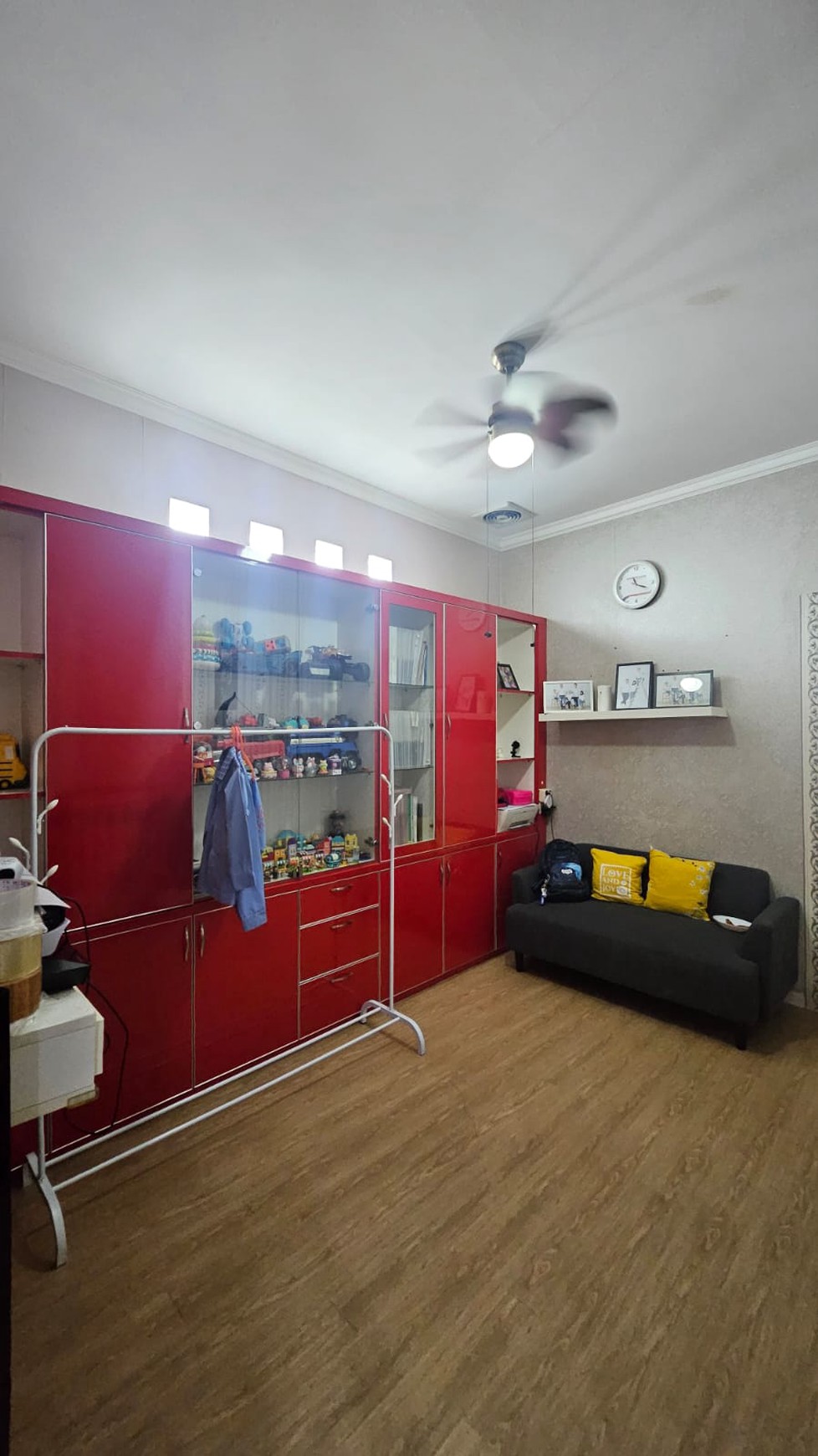 Rumah Modern Siap Huni di Graha Bunga
