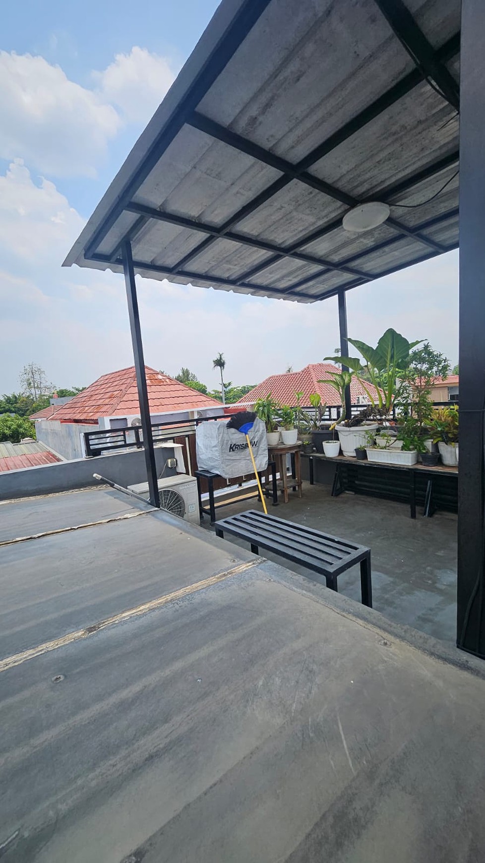 Rumah Modern Siap Huni di Graha Bunga