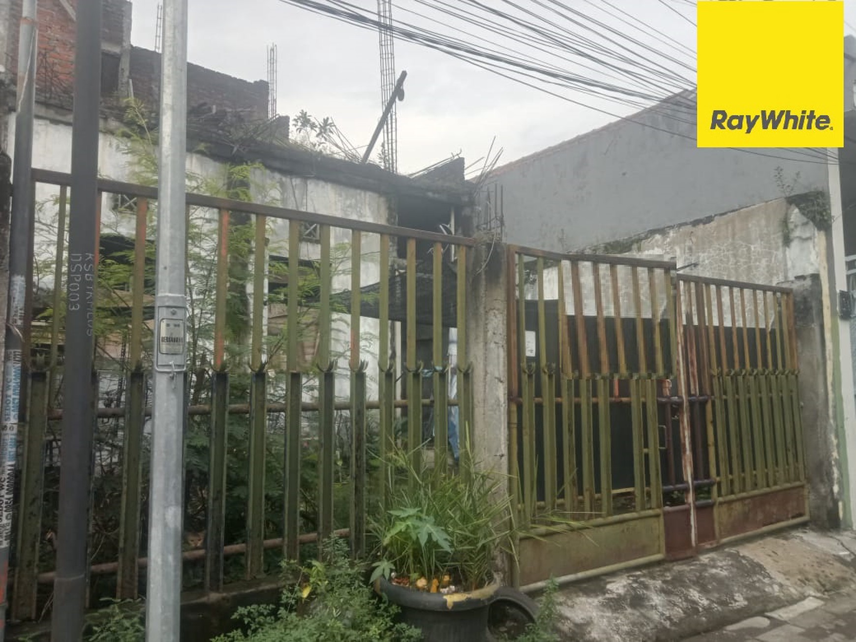 Dijual Rumah 2 lantai di Jl Kampung Malang Wetan Surabaya Pusat