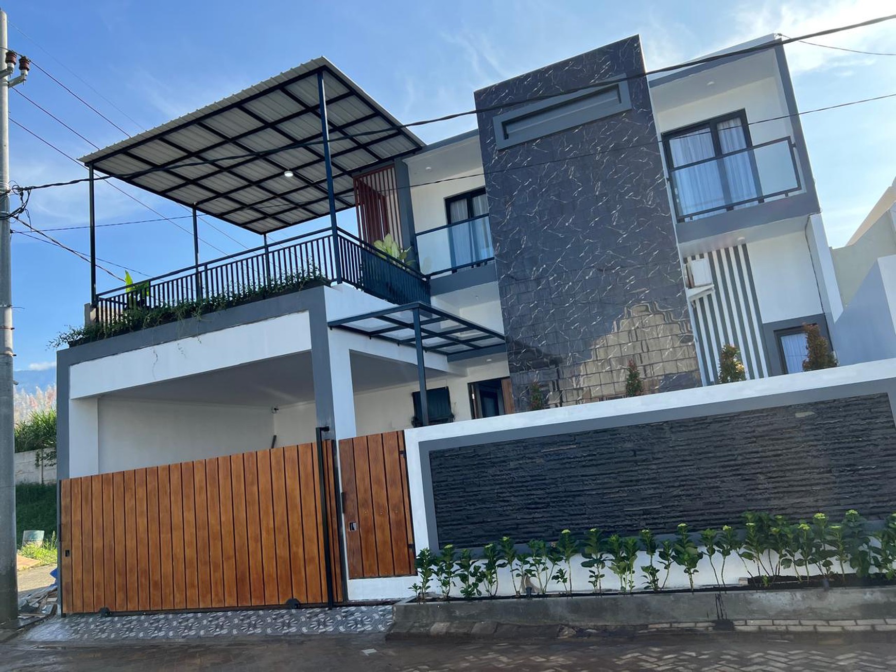 Rumah Bagus Di Patra Kencana Residence Karang Ploso Malang