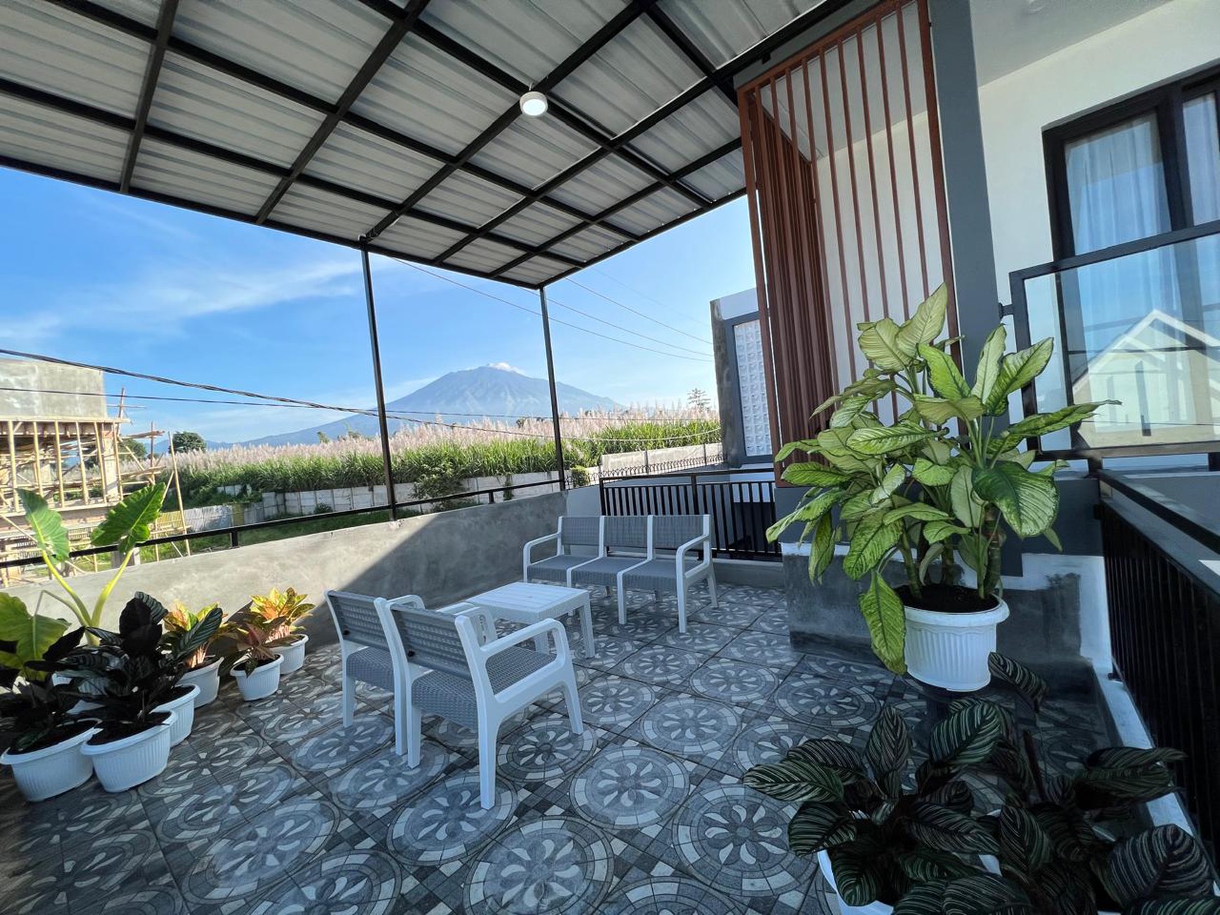 Rumah Bagus Di Patra Kencana Residence Karang Ploso Malang